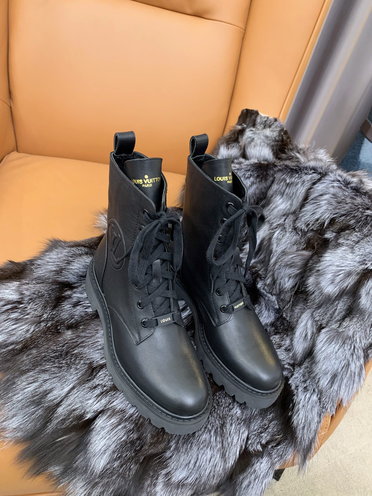 Women L*ouis V*uitton Top Boots Maikesneakers