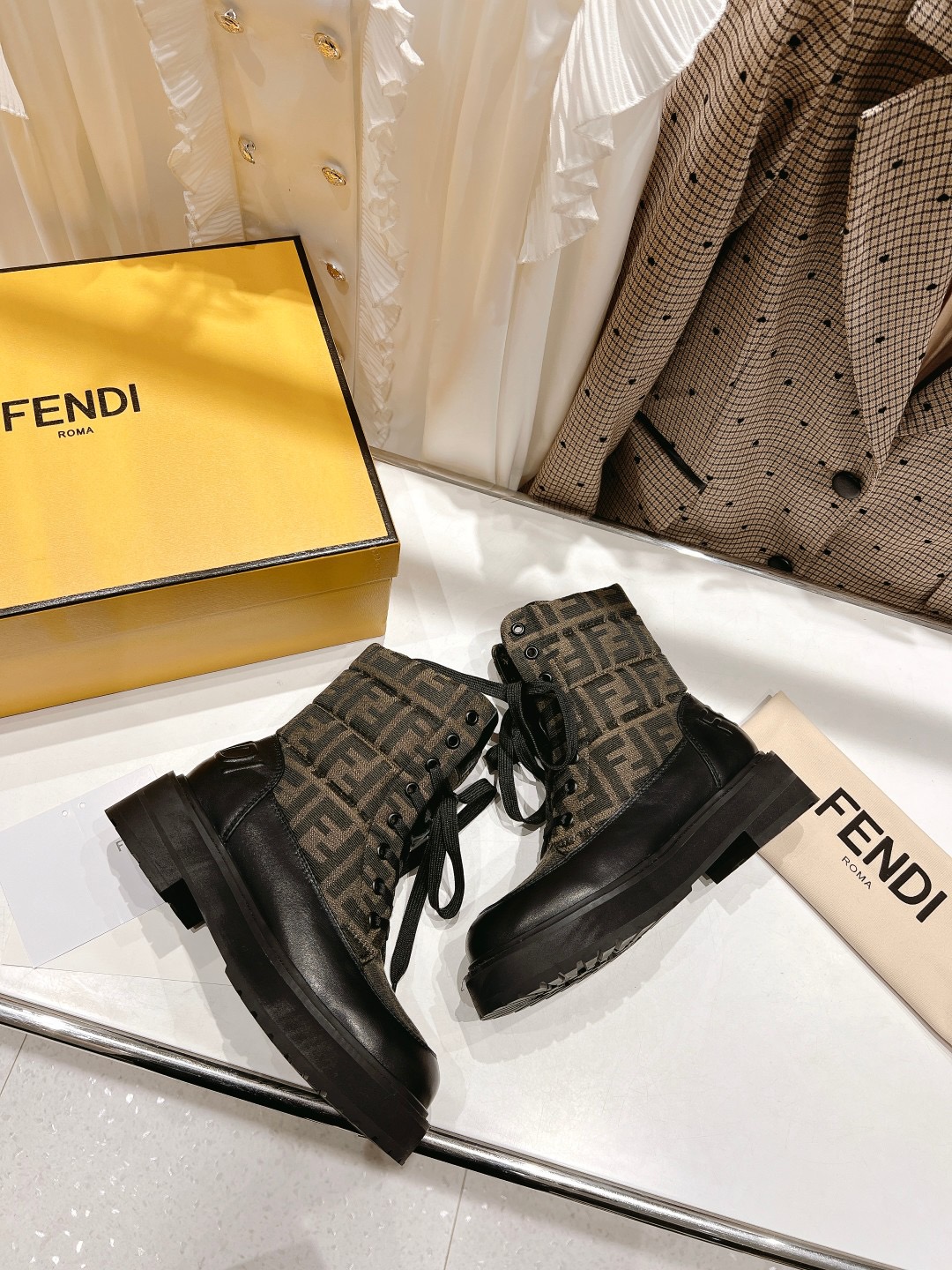 Women F*endi Top Boots Maikesneakers