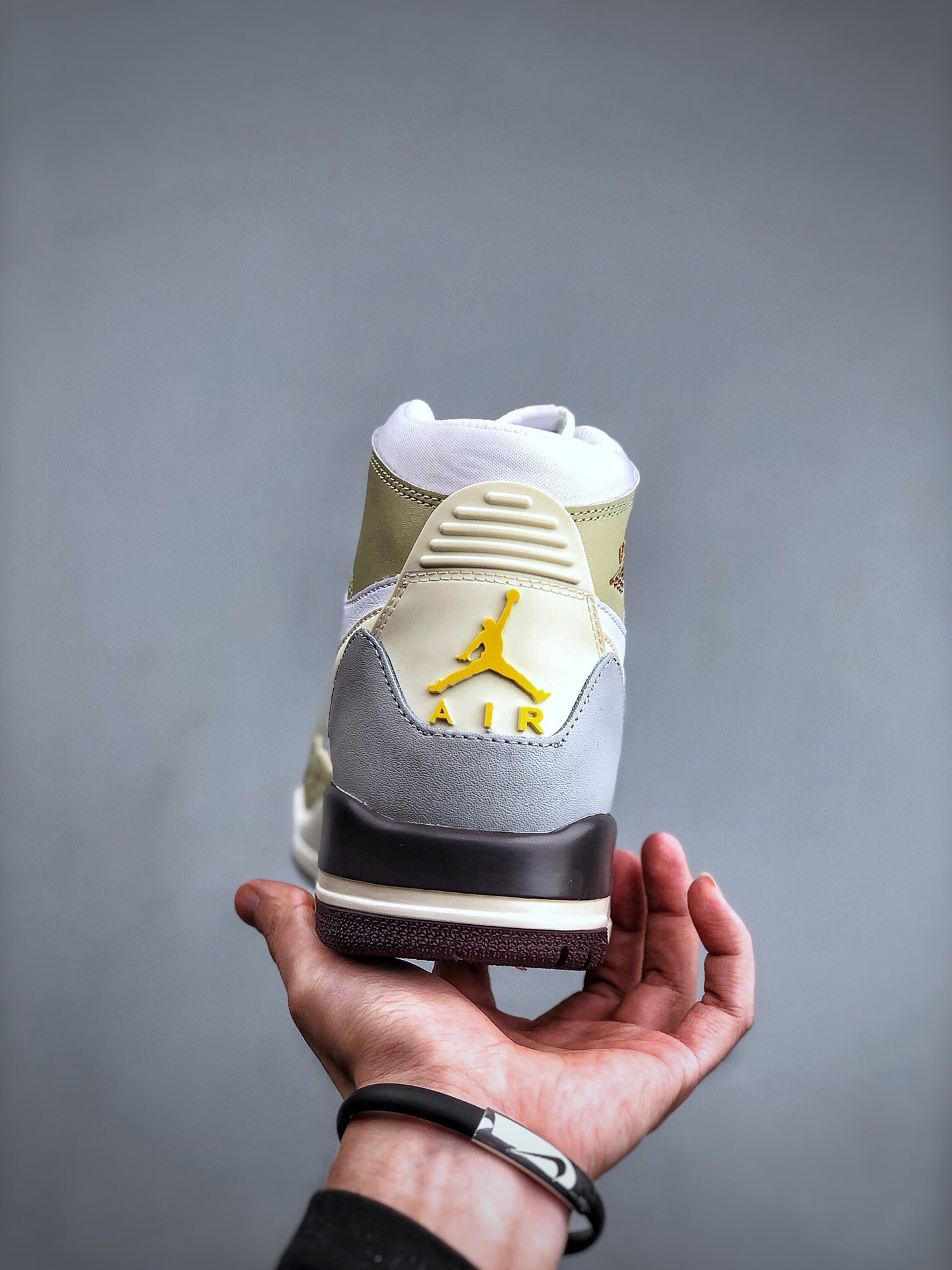 Air Jordan Legacy 312