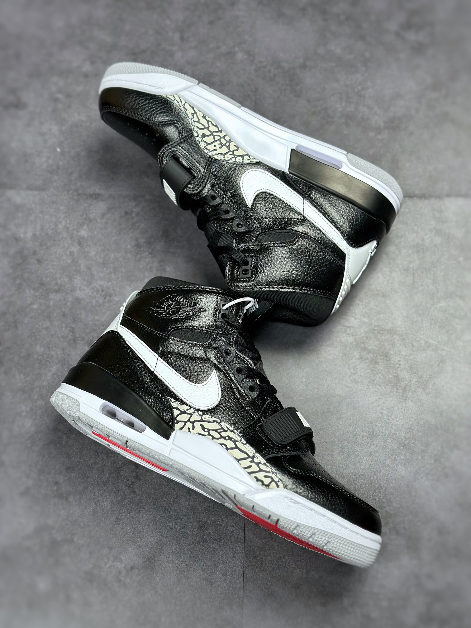 NIKE Air Jordan Legacy 312