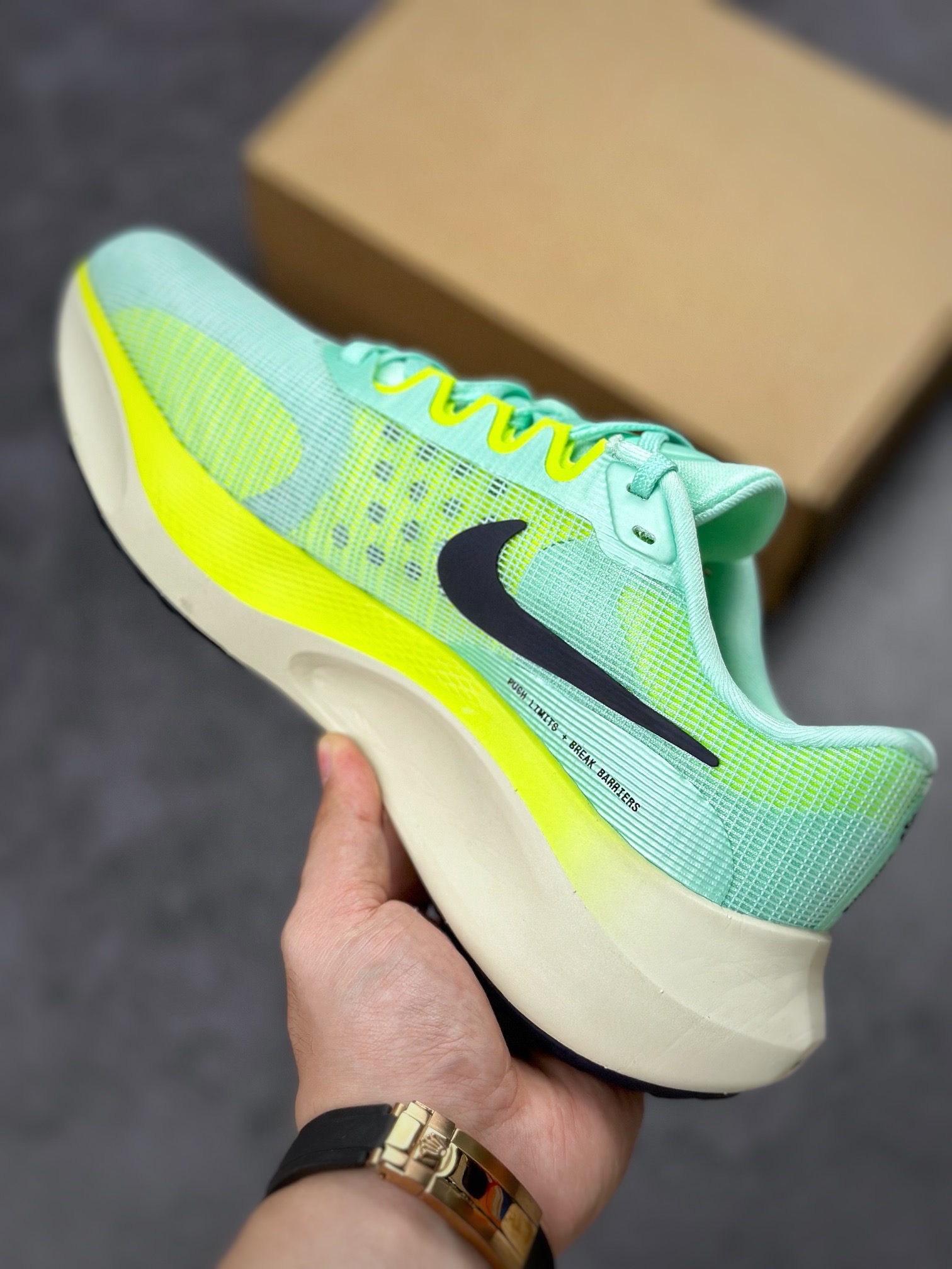 Men Nike zoom fly 5
