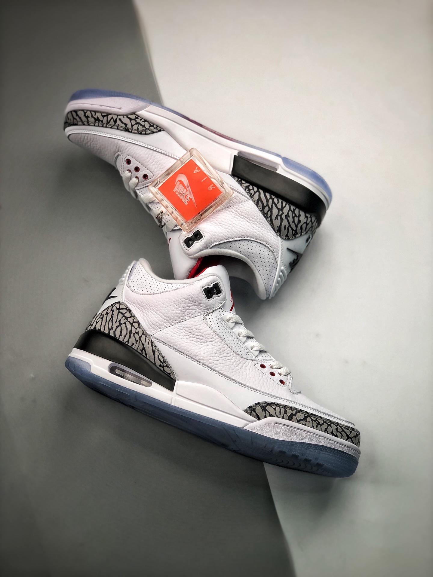 NIKE Air Jordan 3