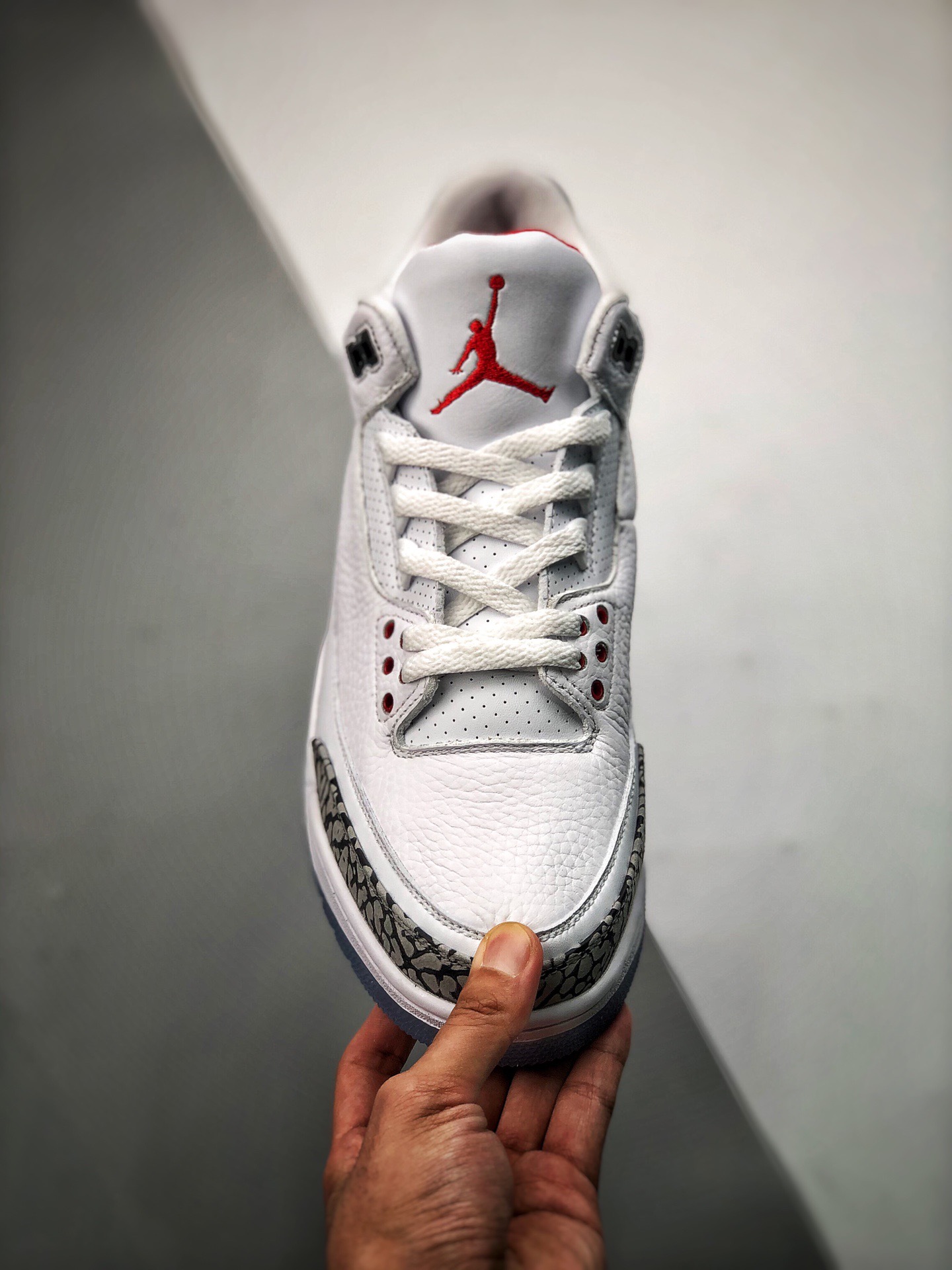 NIKE Air Jordan 3