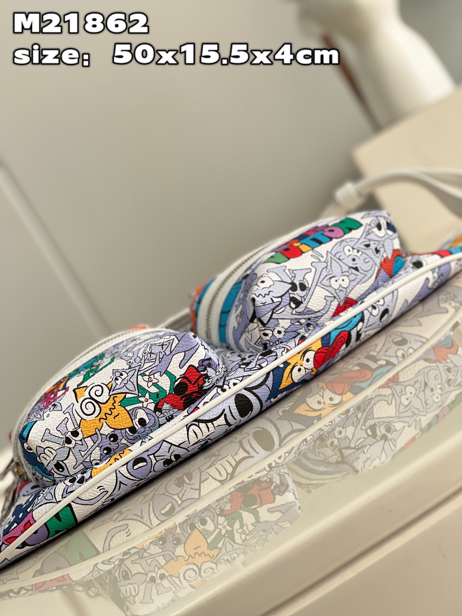 L*ouis V*uitton m21862 bumbag Top Bag