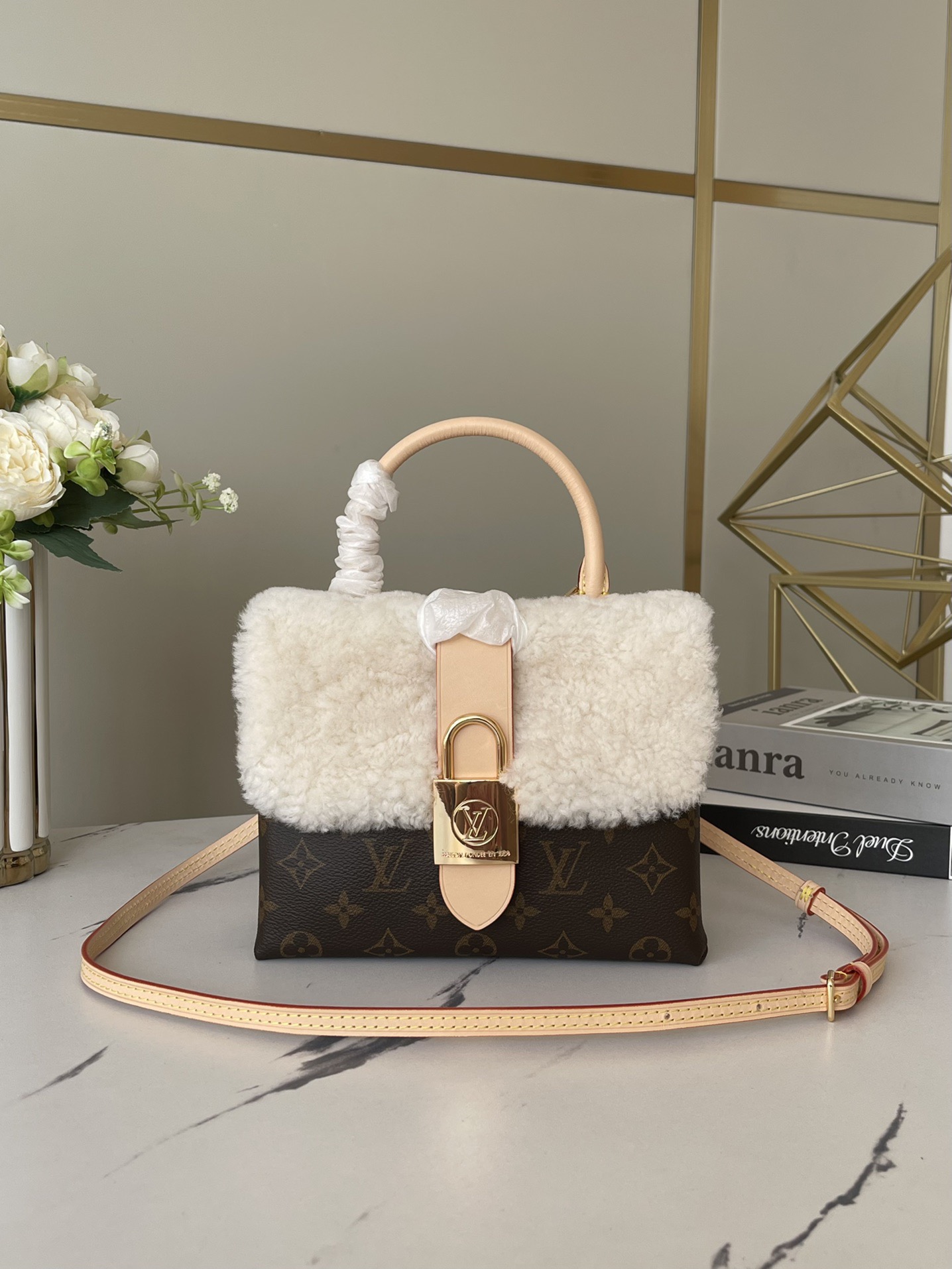 L*ouis V*uitton m20973 Top Bag