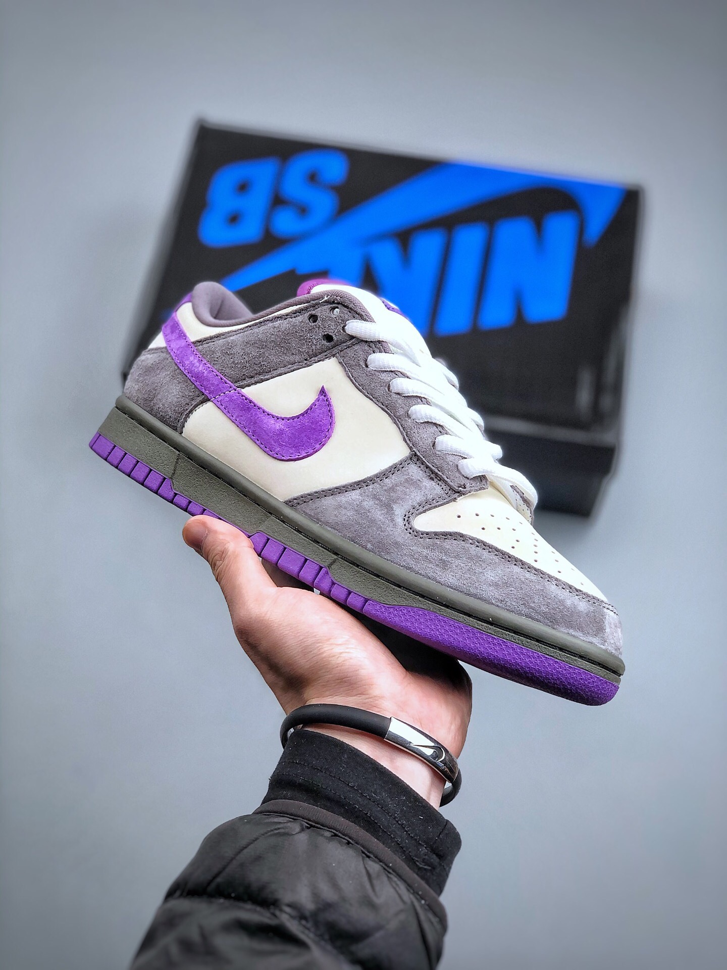 Nike SB Dunk low purple pigeon