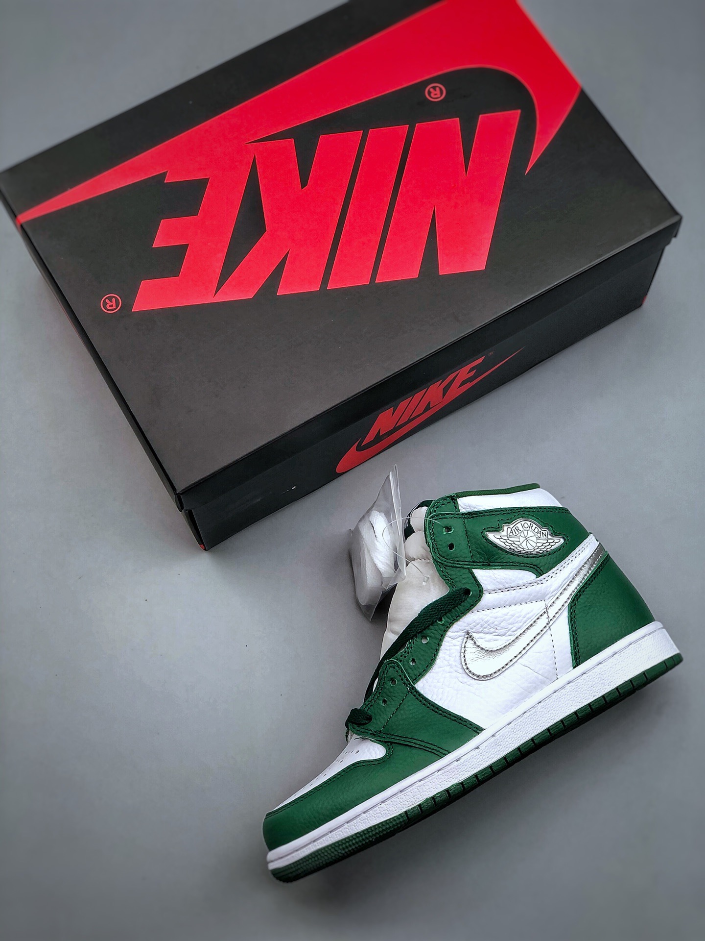 Air Jordan 1 High OG “Gorge Green” DZ5485-303