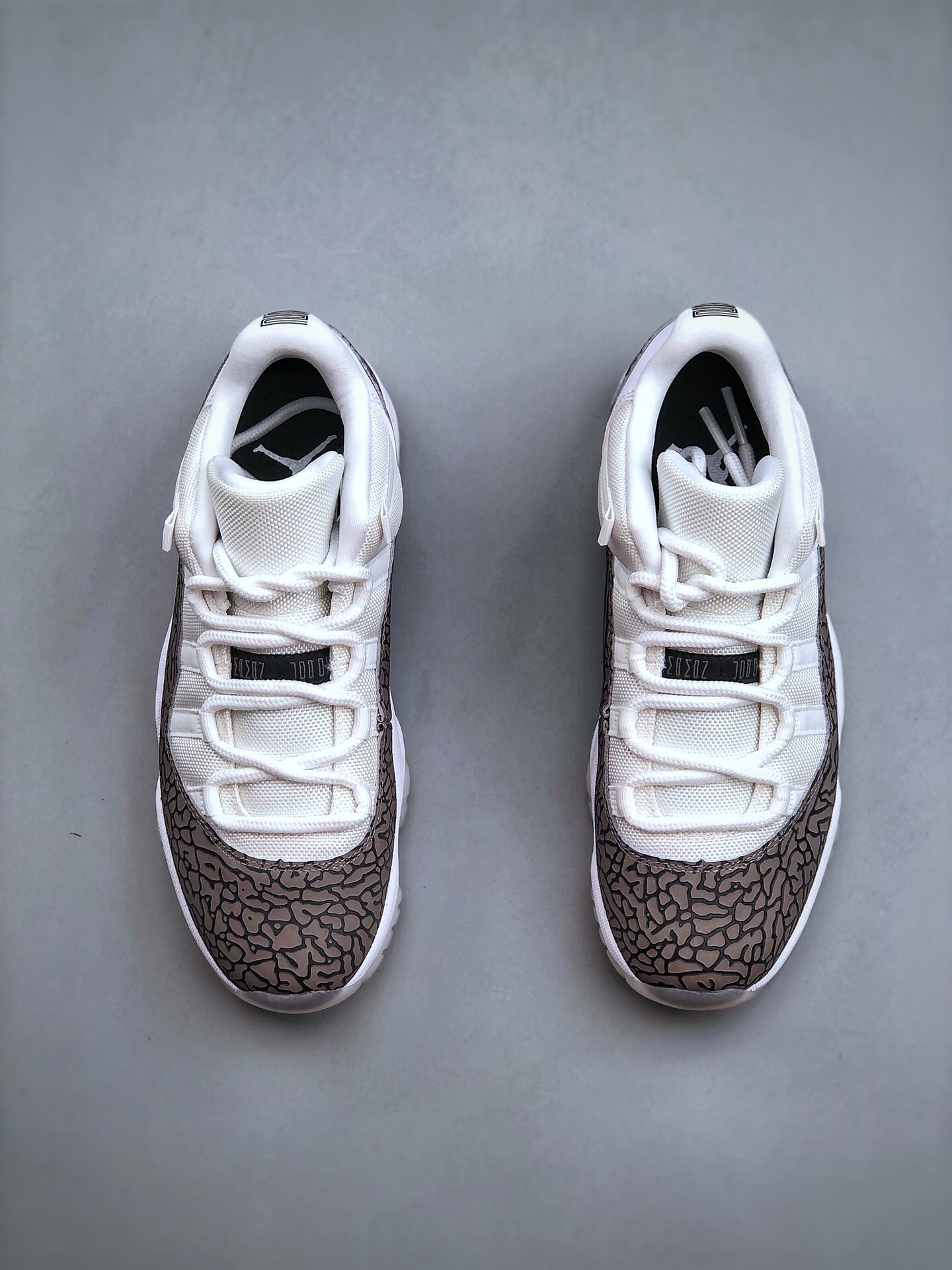 NIKE Air Jordan 11（）