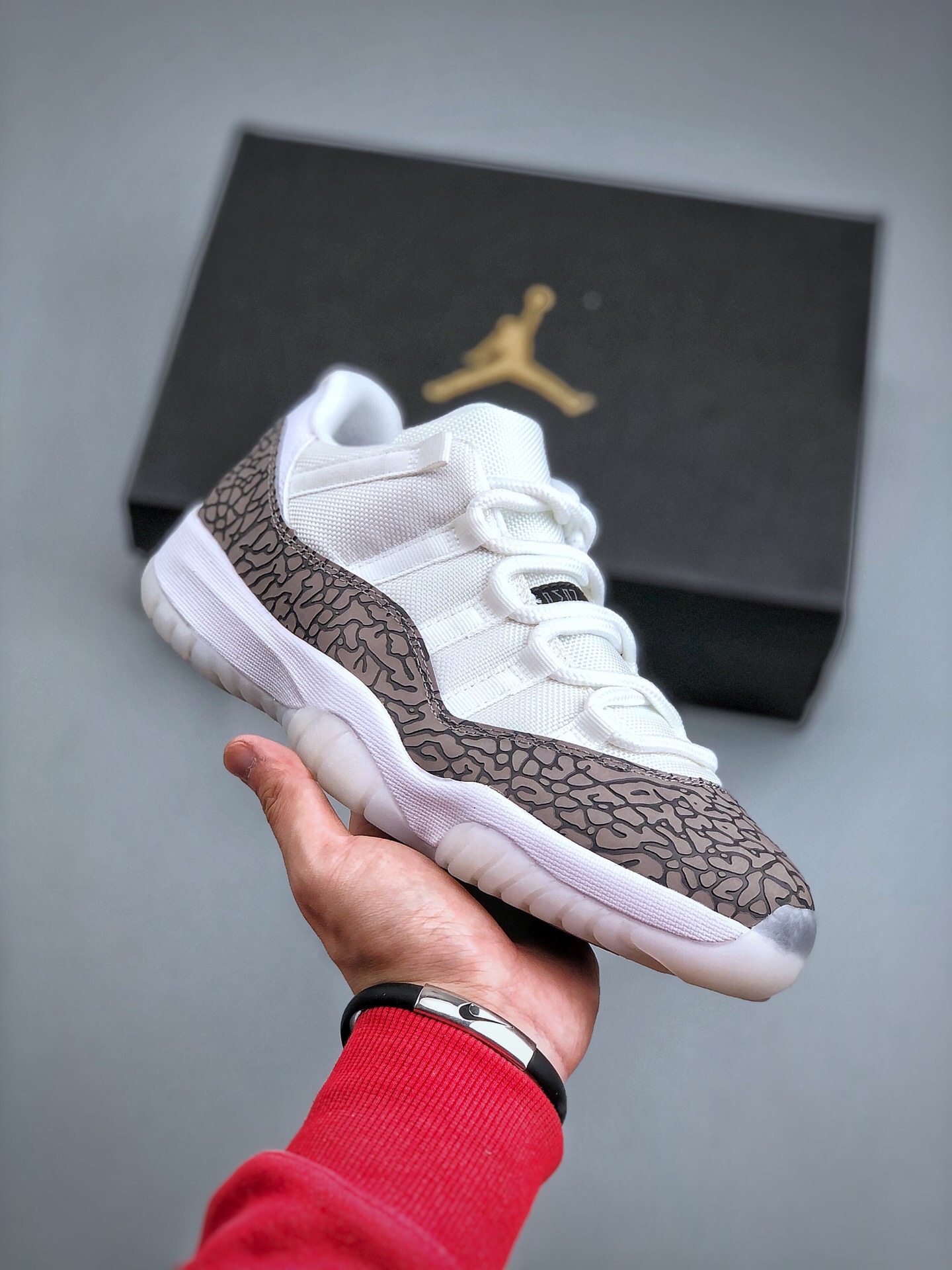 NIKE Air Jordan 11（）