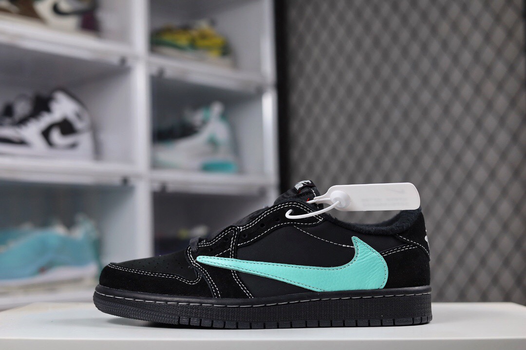 T*ravis S*cott Nike Air Jordan 1 low AJ1