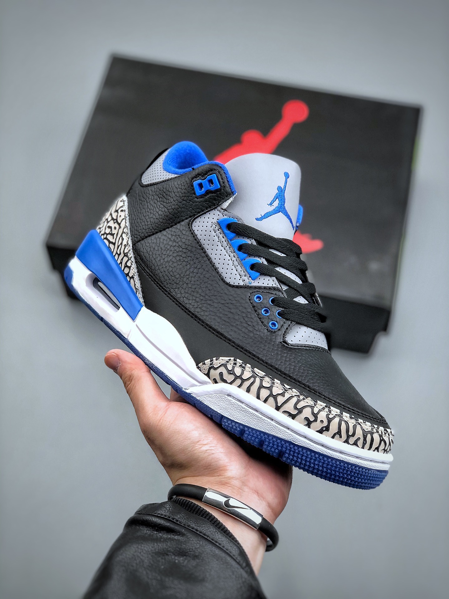 NIKE Air Jordan 3