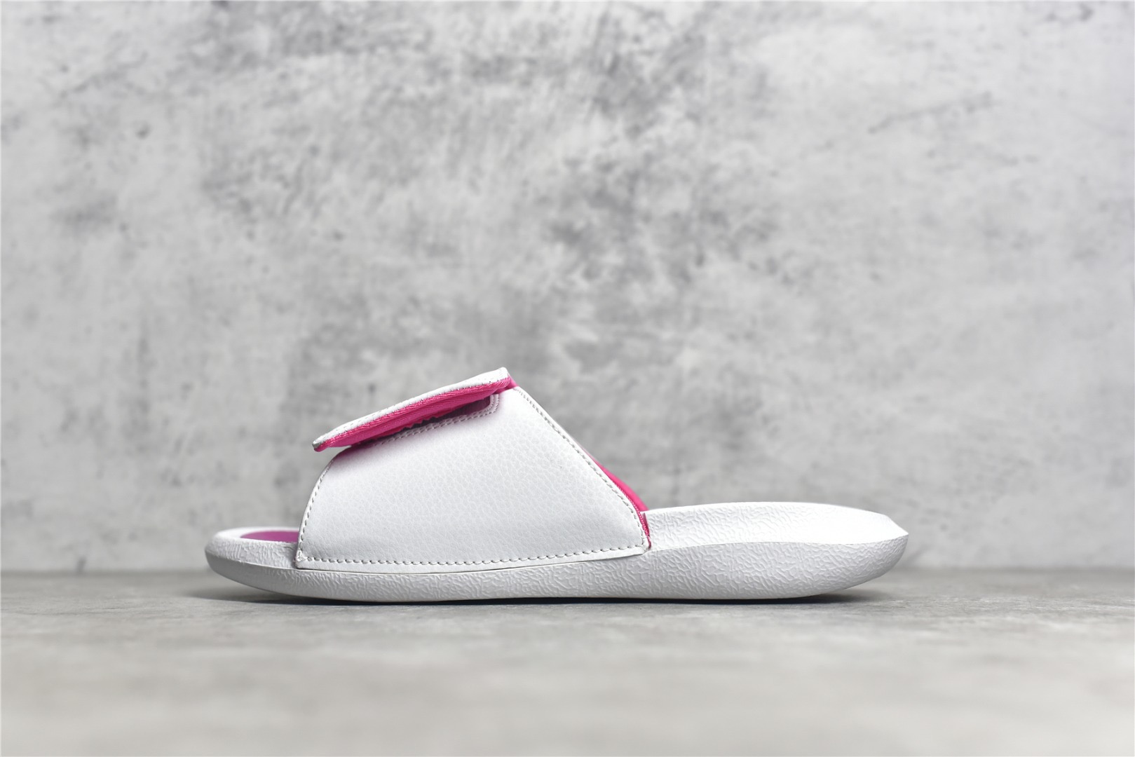 Nike Air Jordan 6 Slippers