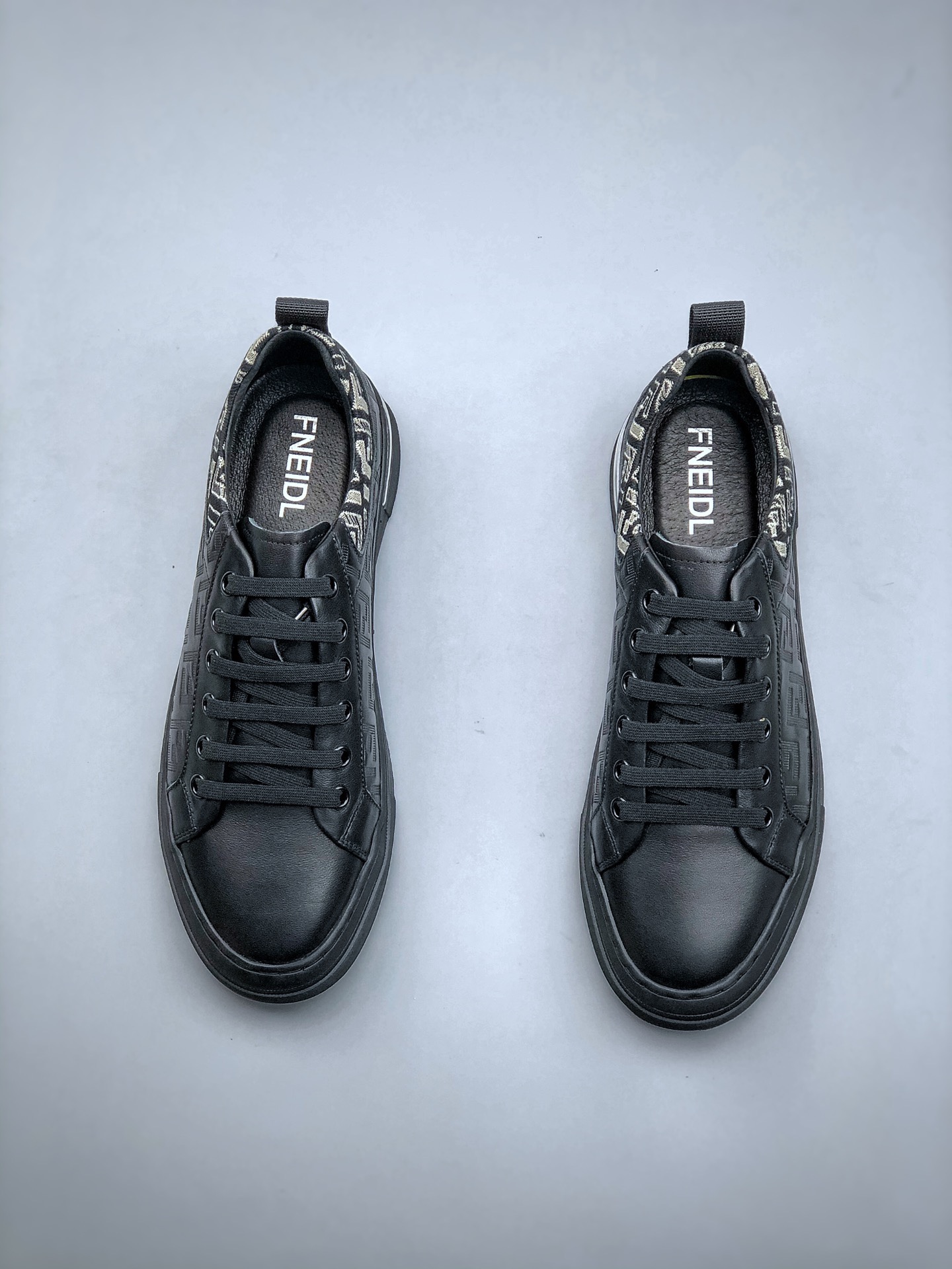 Men F*endi Top Sneaker （ ）