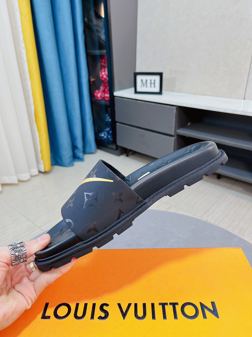 Men L*ouis V*uitton Top Slippers