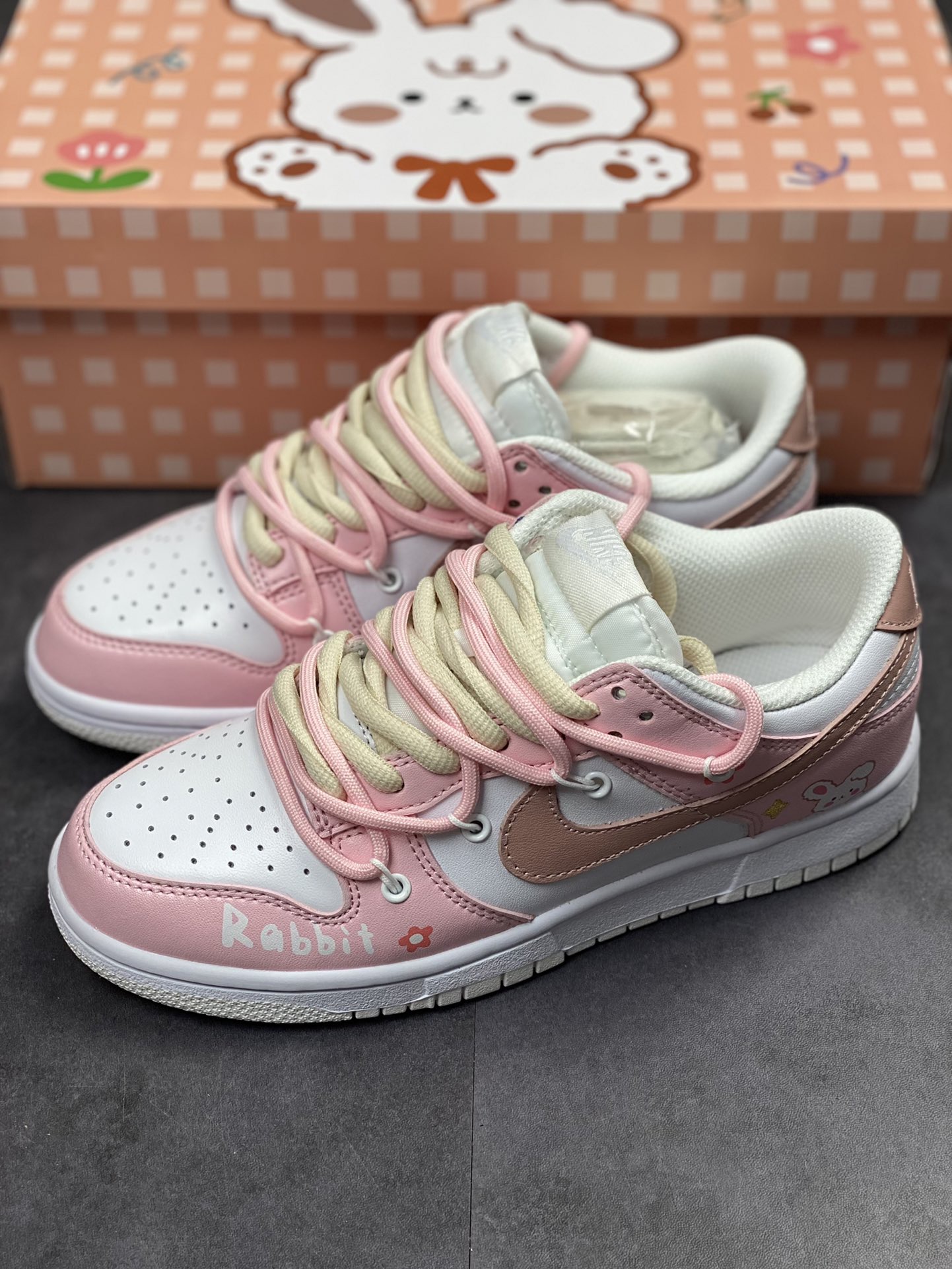 Nike SB Dunk Low