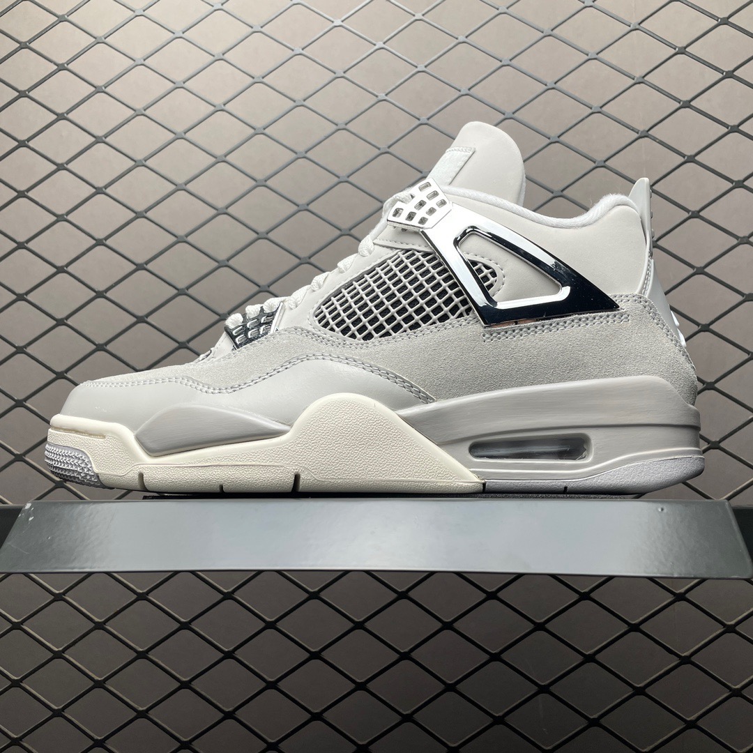 Top quality Air Jordan 4 sneaker