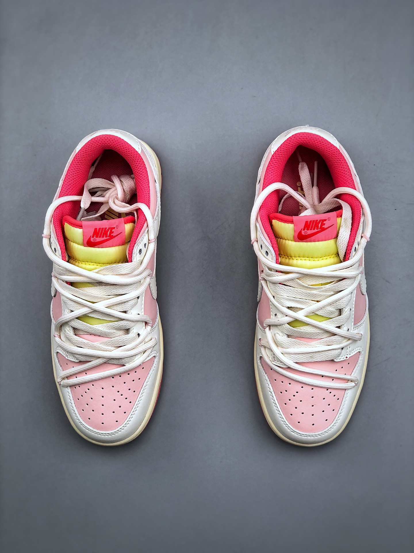 Top quality Nike SB Dunk Low