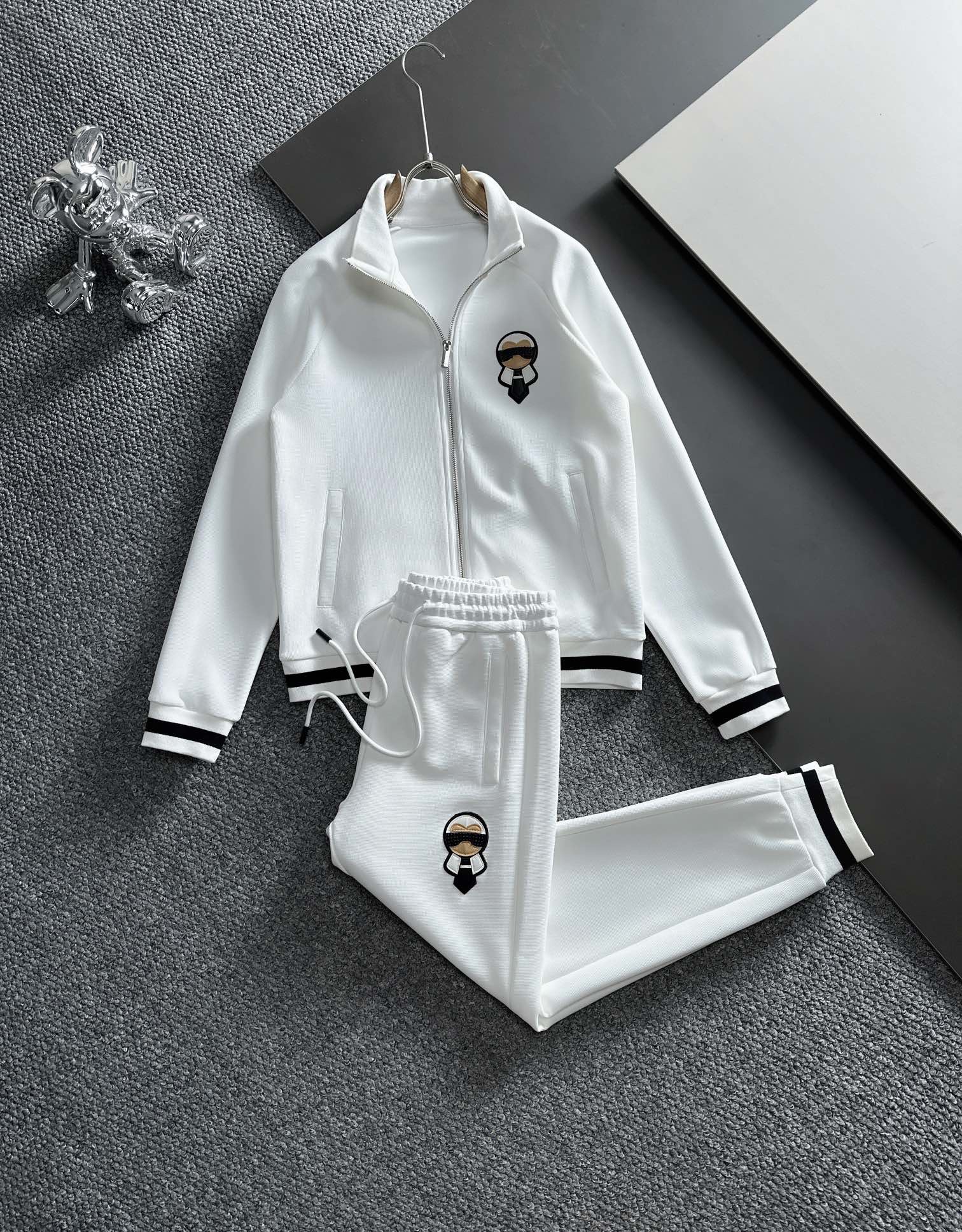 Men suits Top Quality 2023