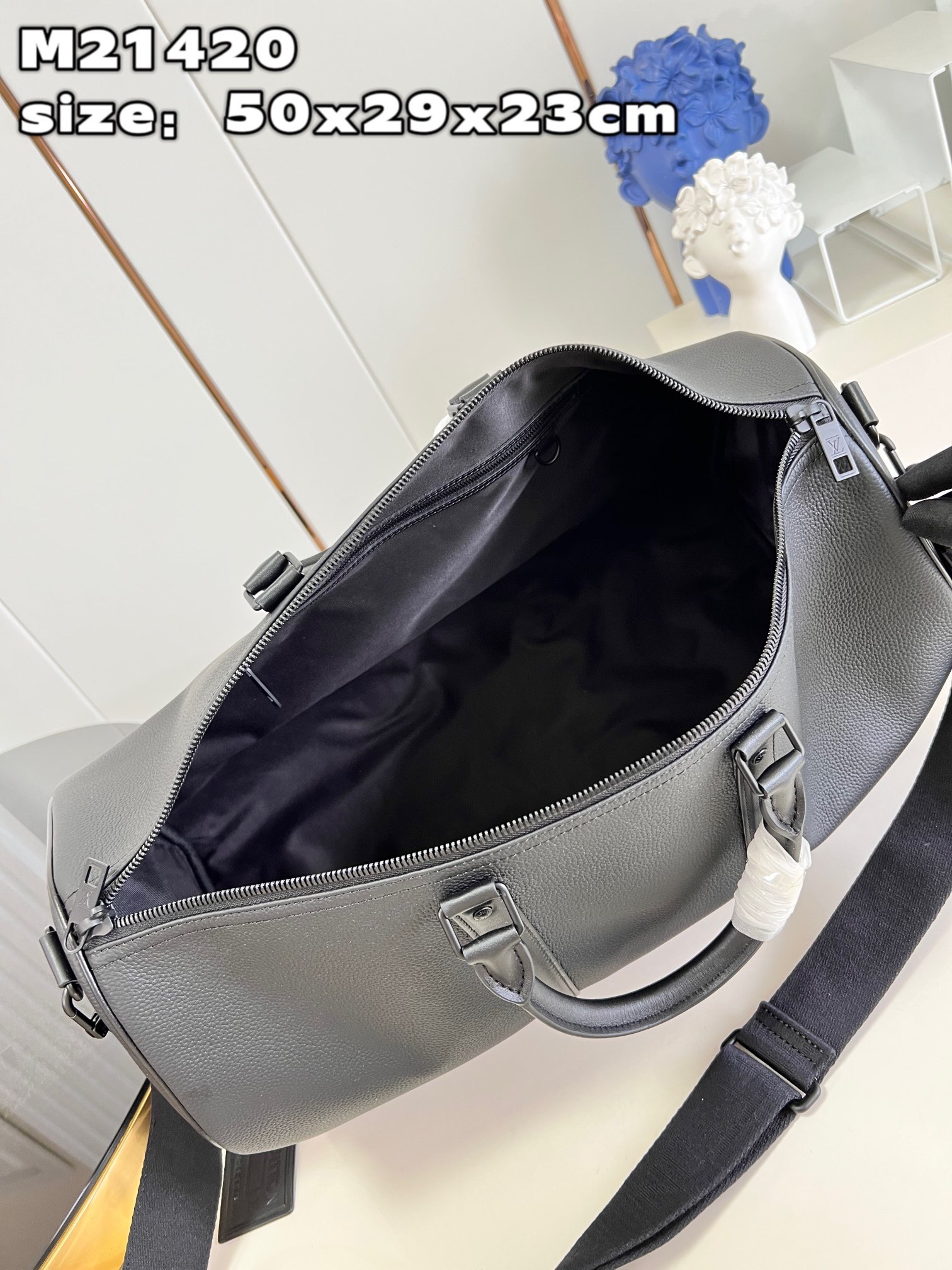 L*ouis V*uitton Top Bag