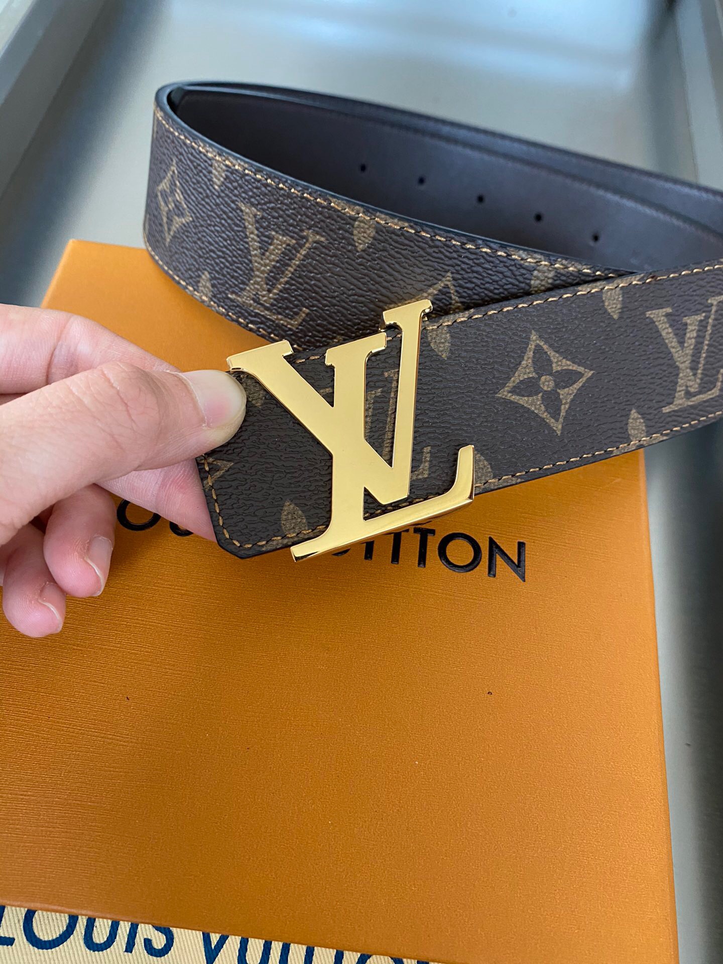 L*ouis V*uitton Top Version 40MM