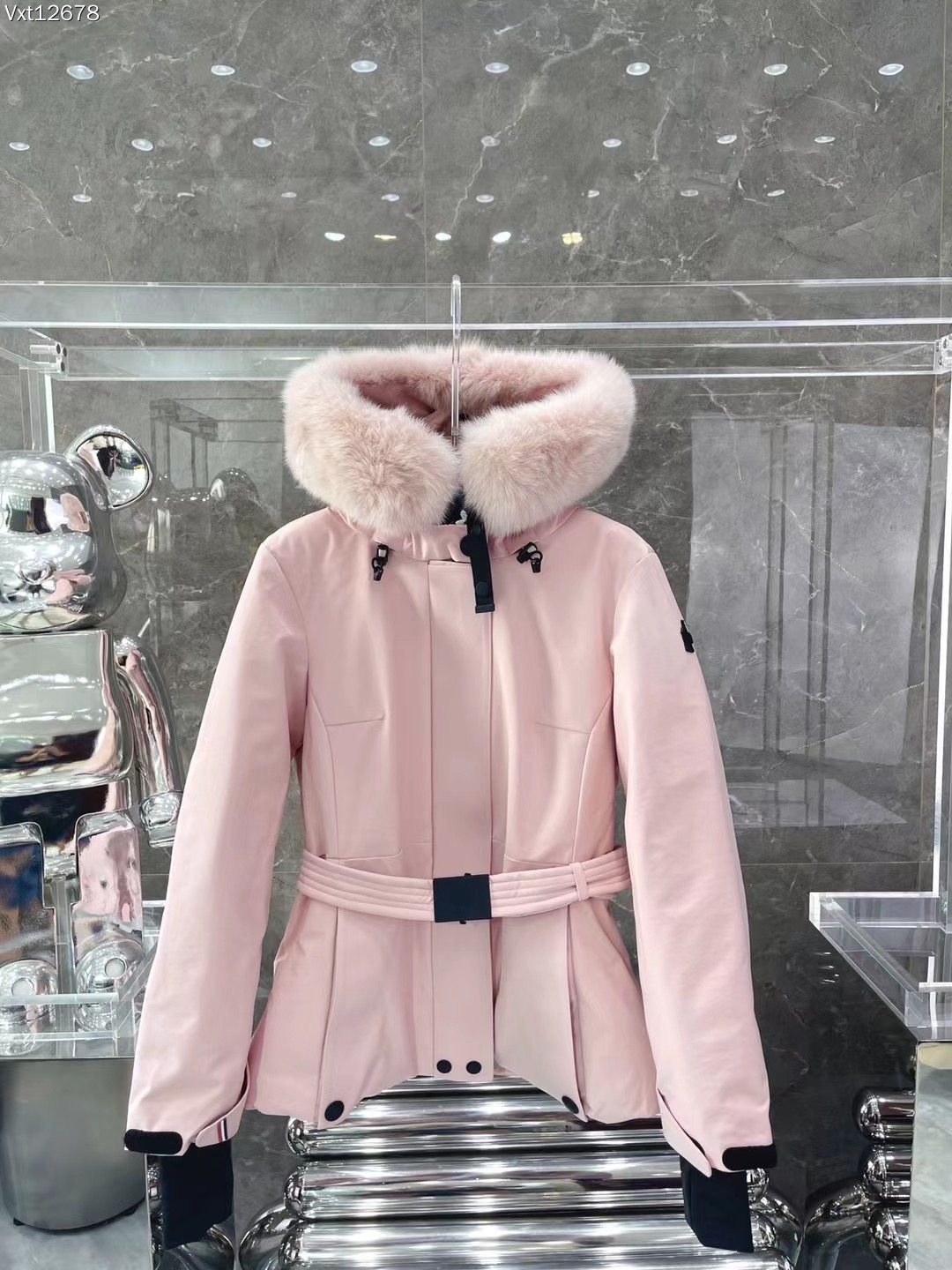 Women Jacket/Sweater Top Quality