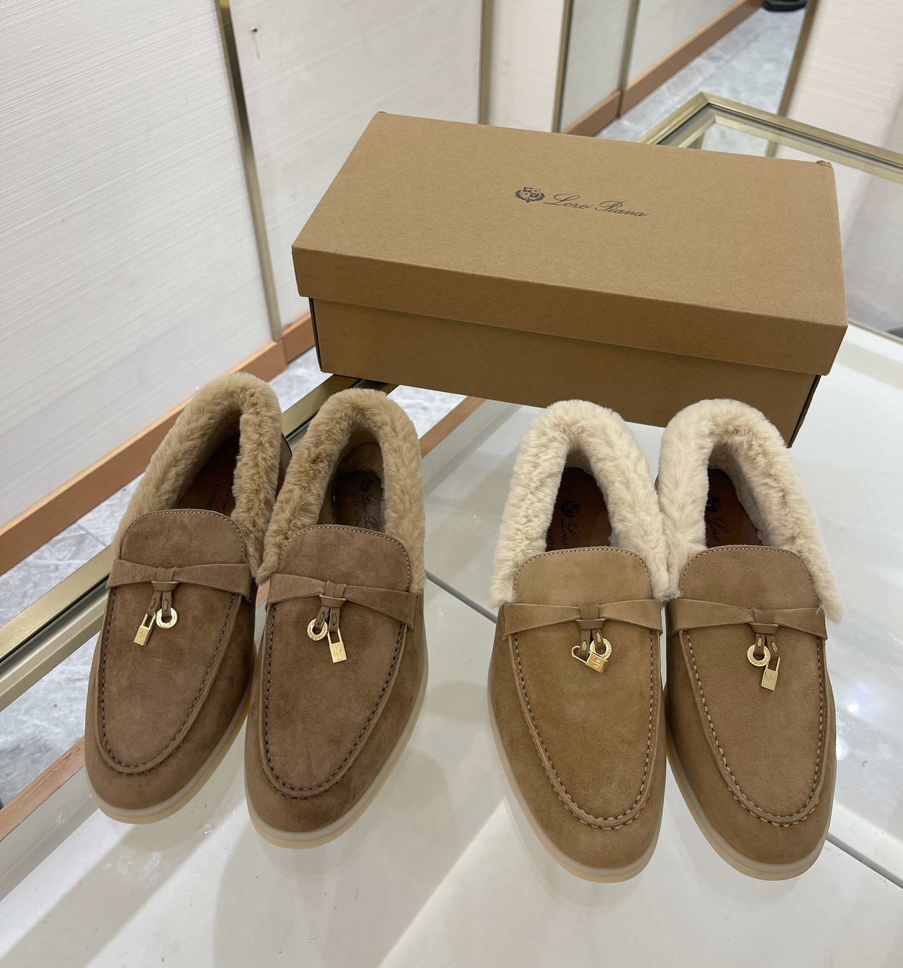 Women L*oro P*iana Top Loafer （）