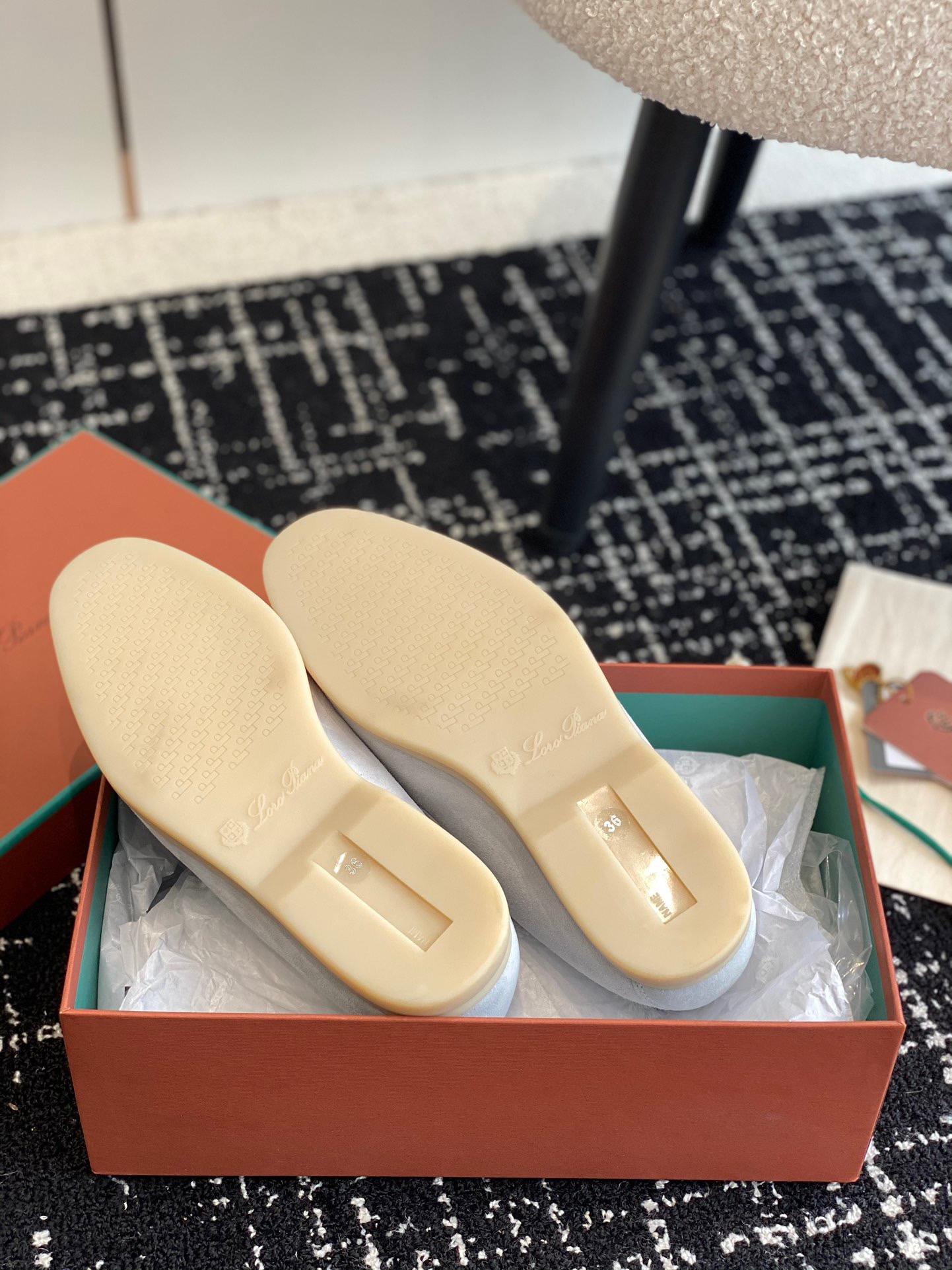 Women L*oro P*iana Top Loafer （）