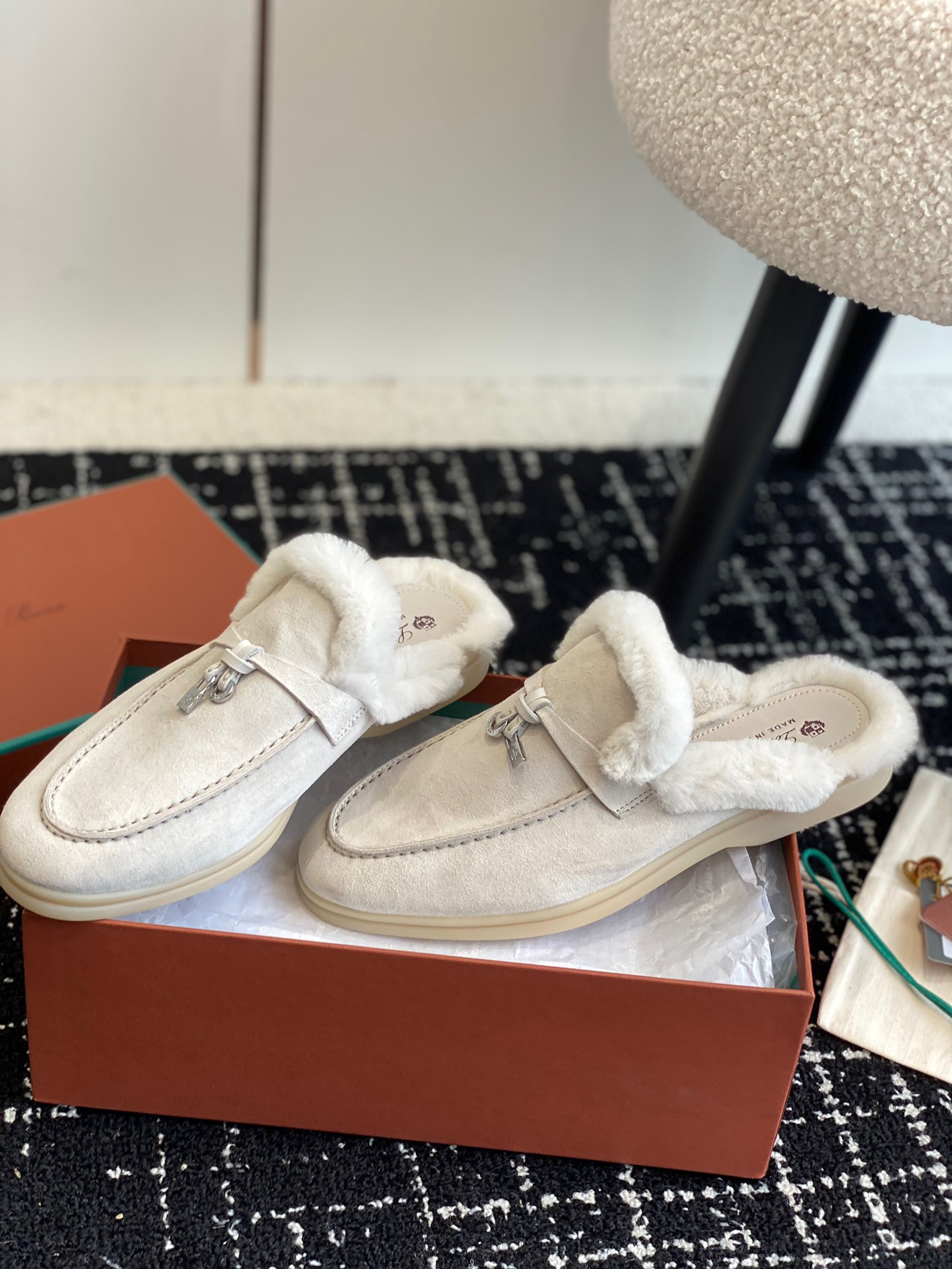 Women L*oro P*iana Top Loafer （）