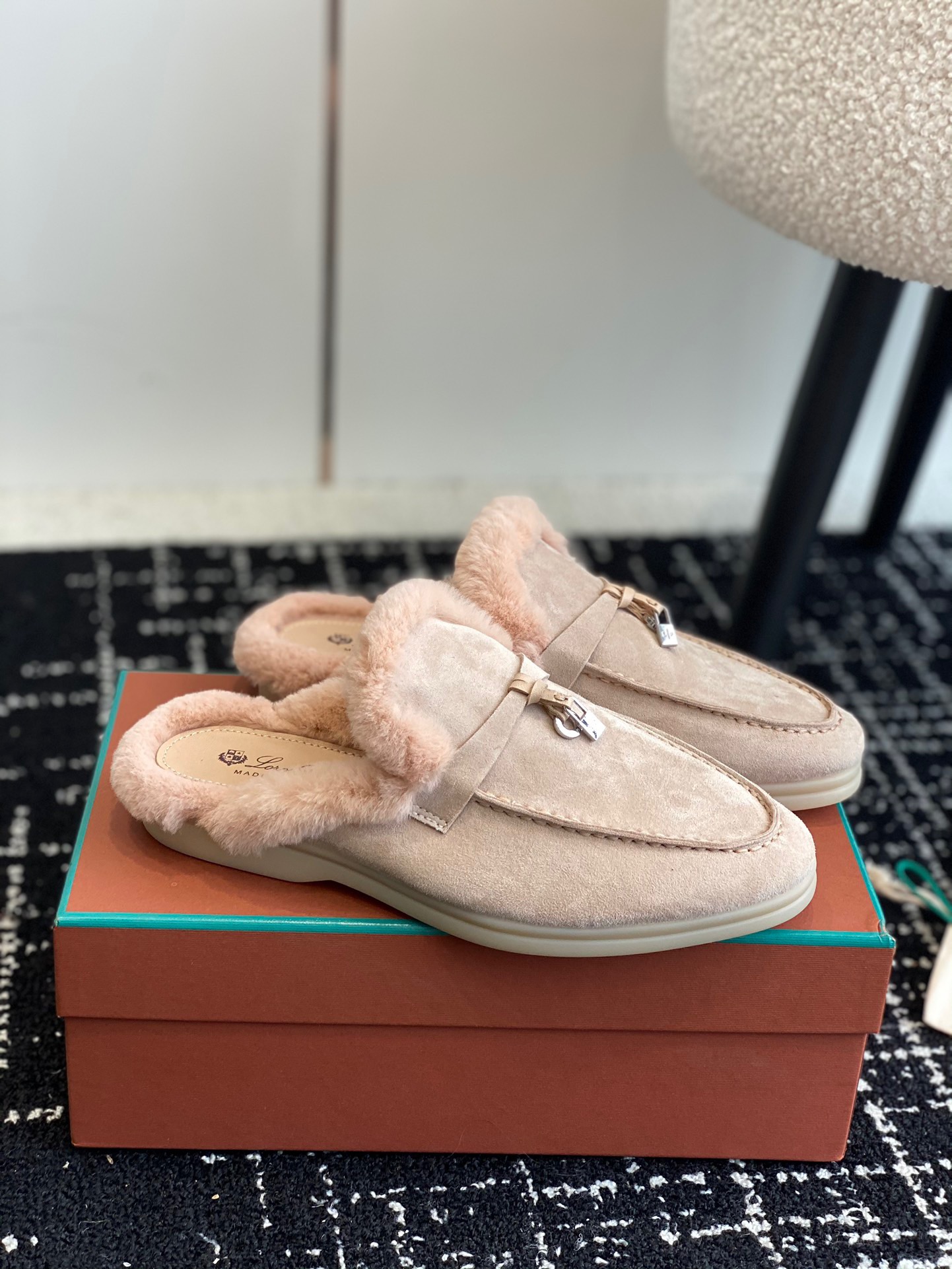 Women L*oro P*iana Top Loafer （）