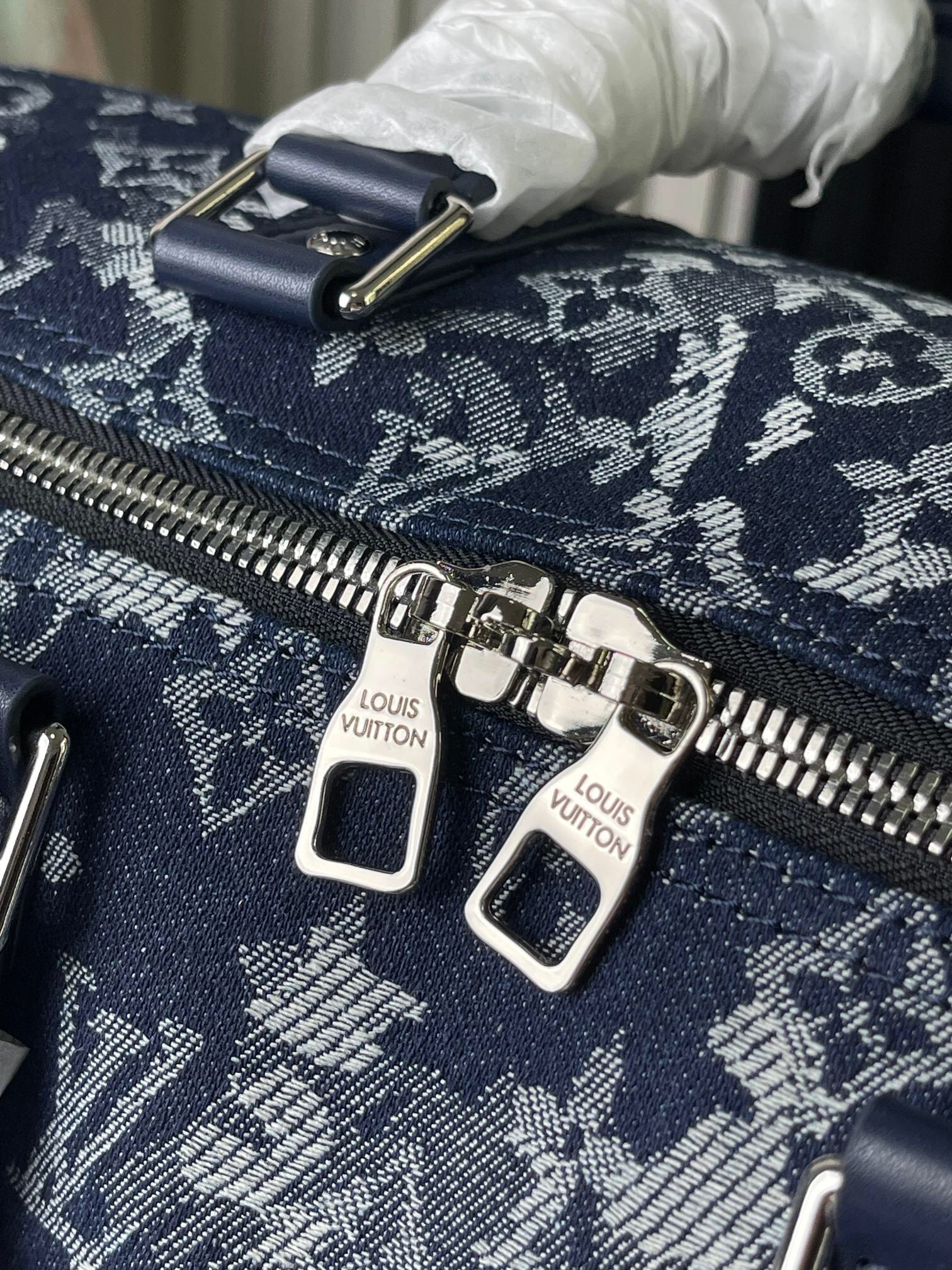 L*ouis V*uitton Top Bag