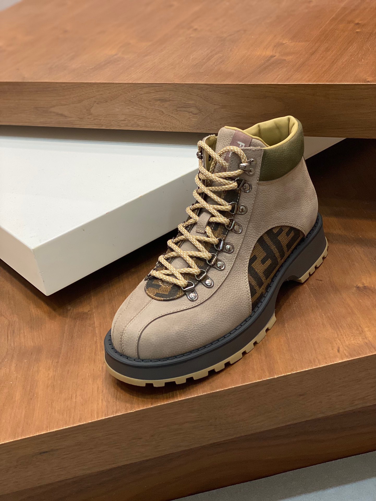 Men F*endi Top Sneaker