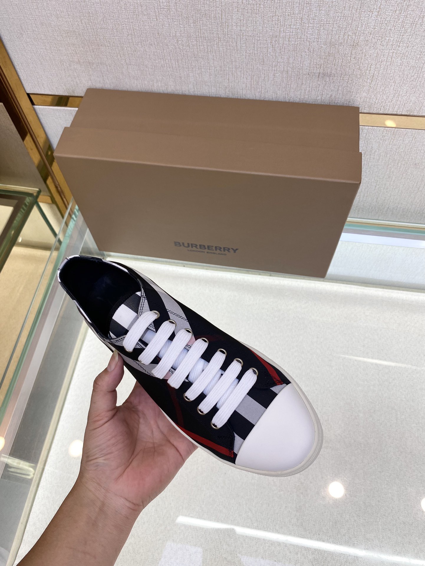 Men B*urberry Top Sneaker