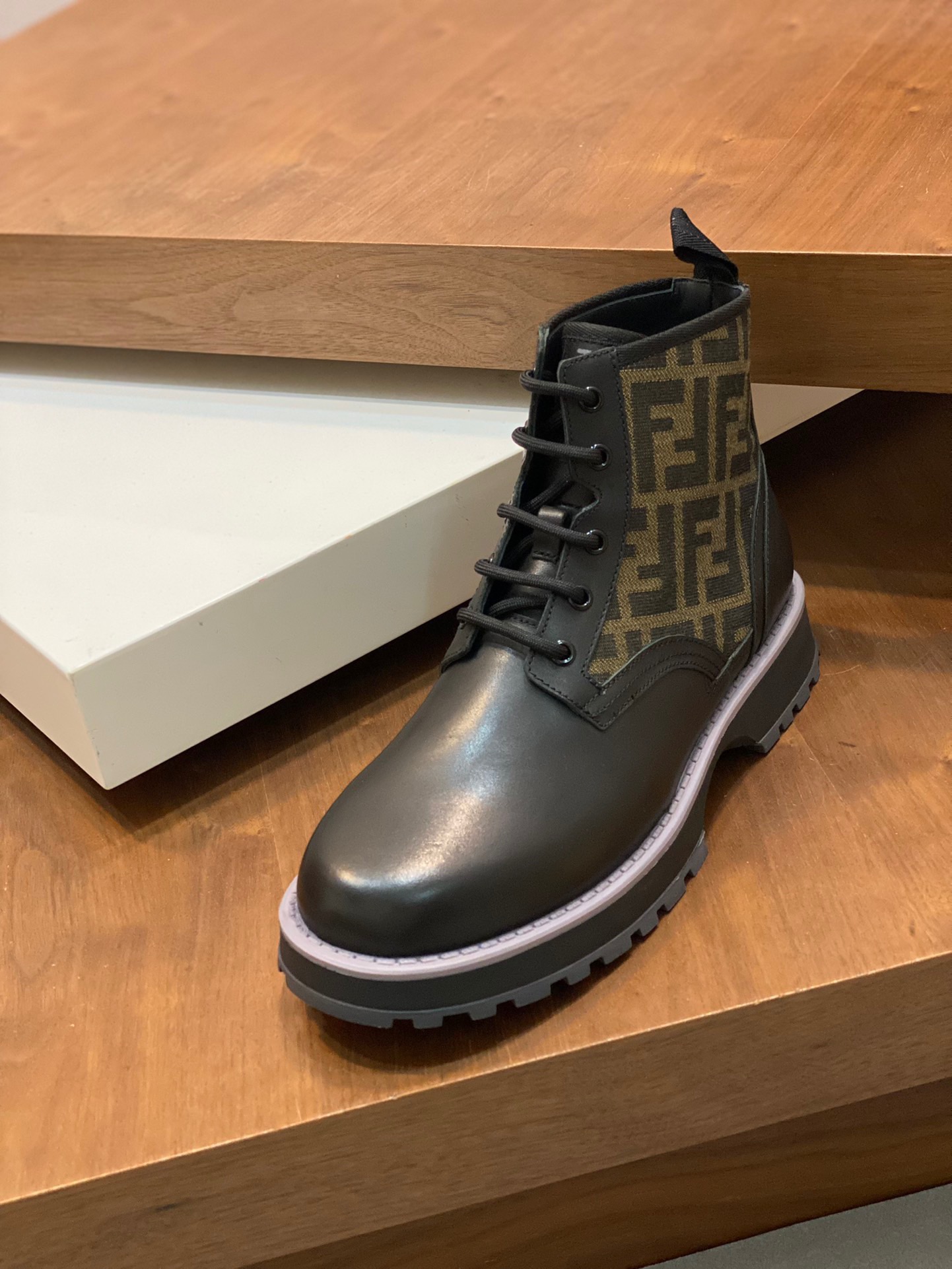 Men F*endi Top Sneaker