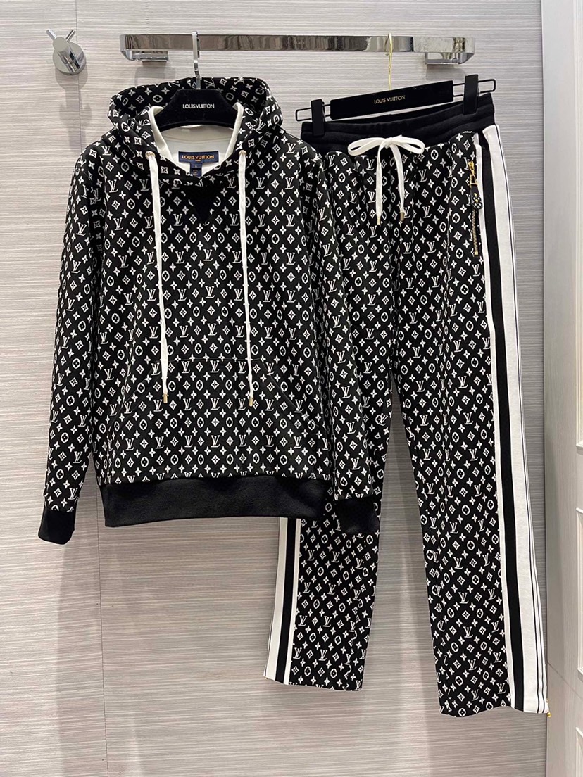 Women suits Top Quality