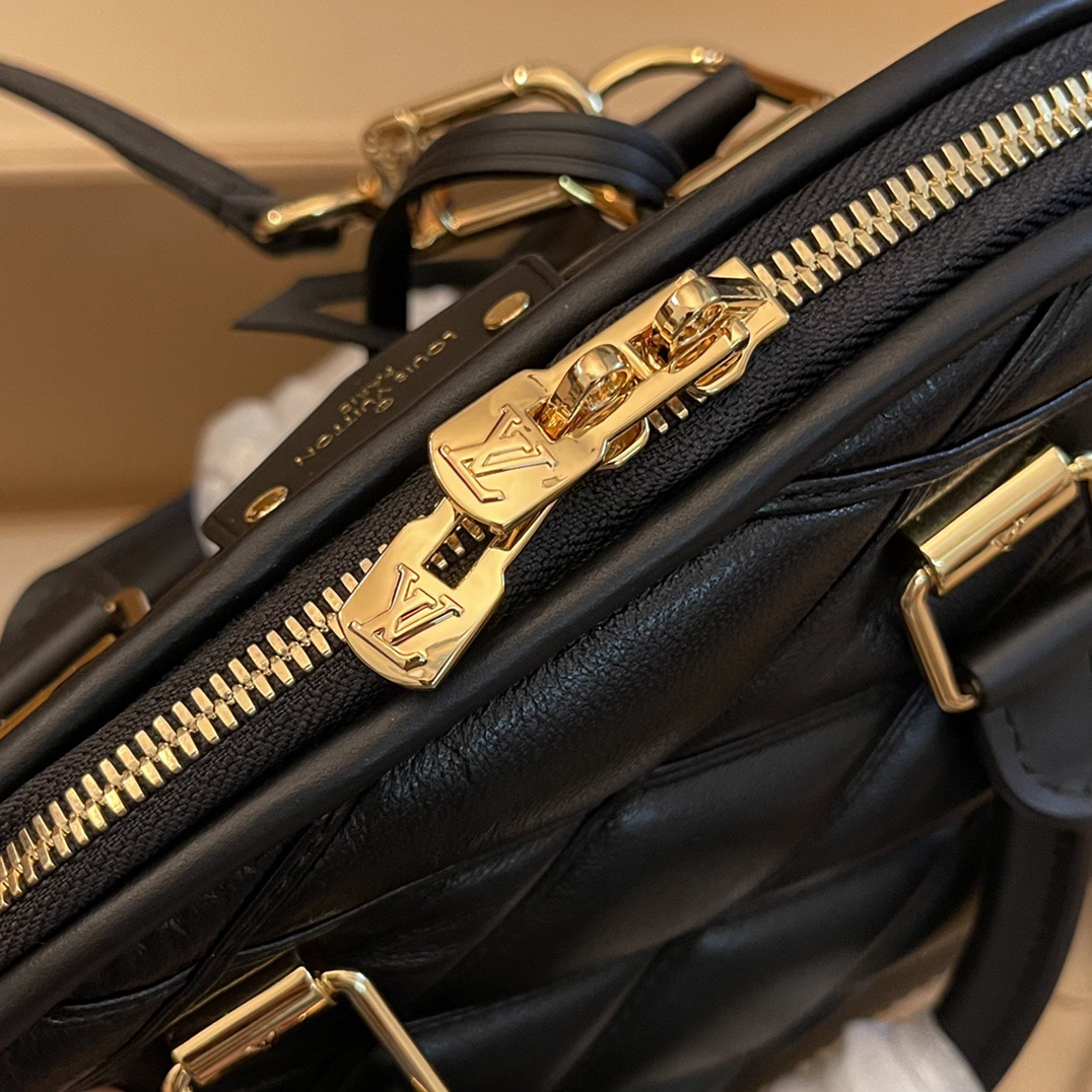 women L*ouis V*uitton Top Bag 23666