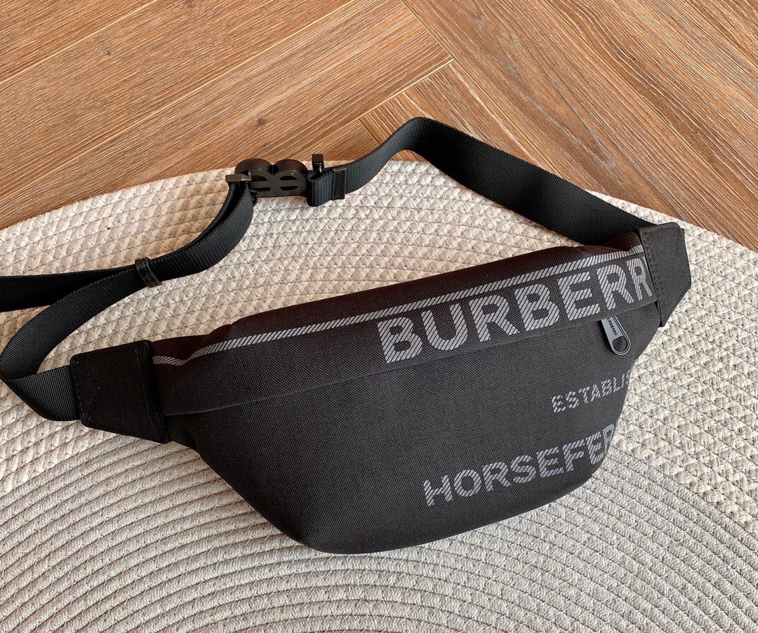 B*urberry Bag Top Quality