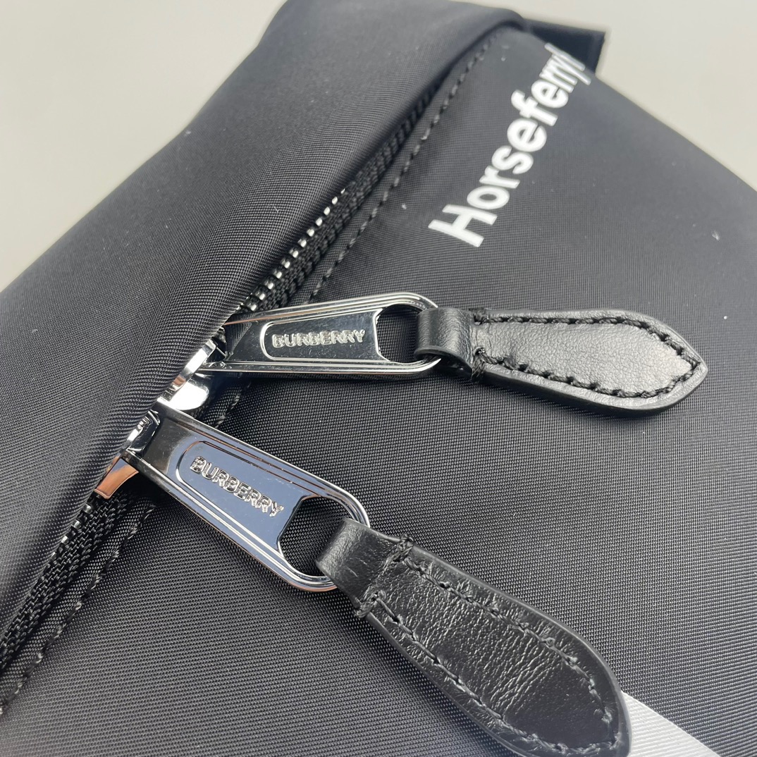 B*urberry Bag Top Quality