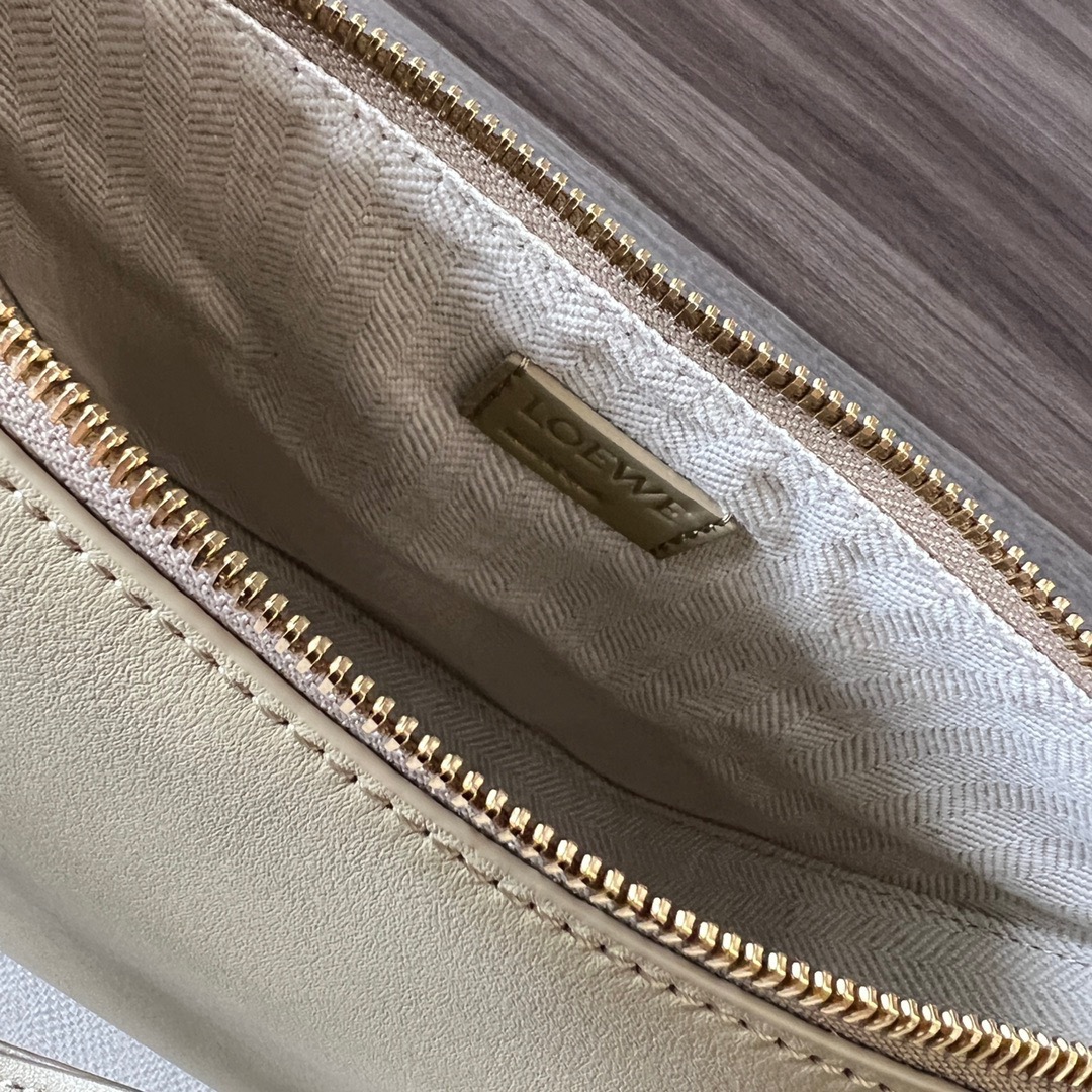 L*oewe Bag 262315 Top Quality