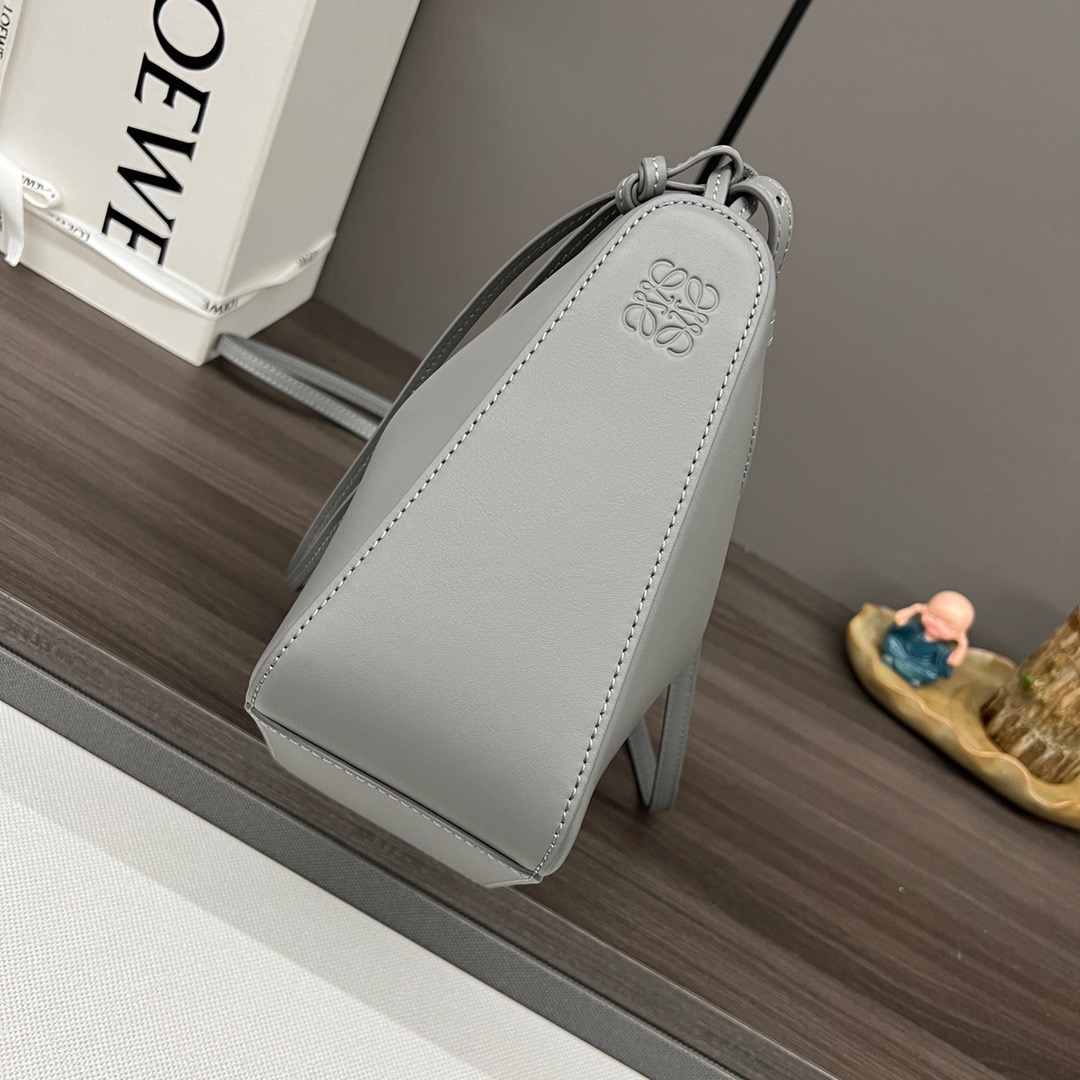 L*oewe Bag 262315 Top Quality