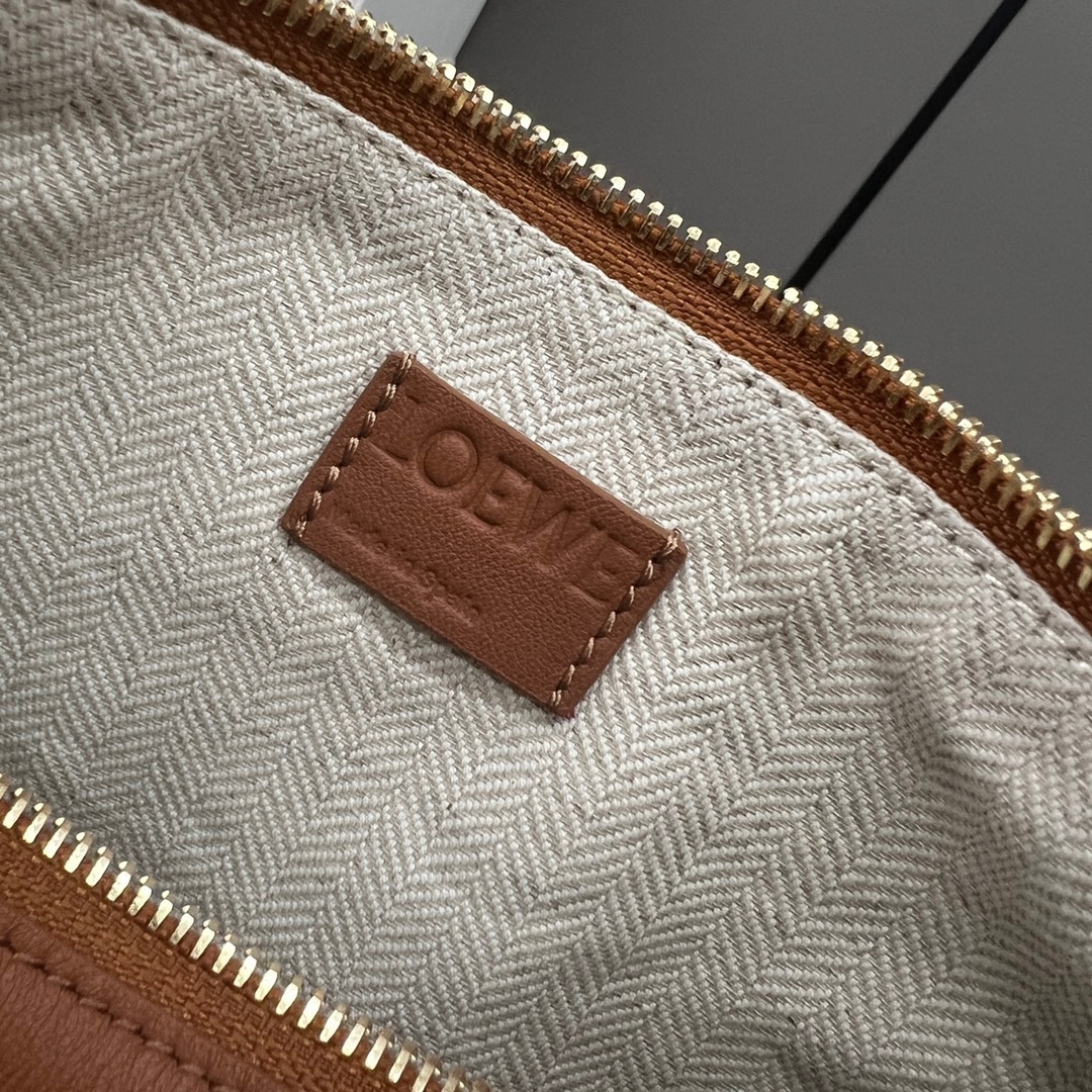 L*oewe Bag 262315 Top Quality