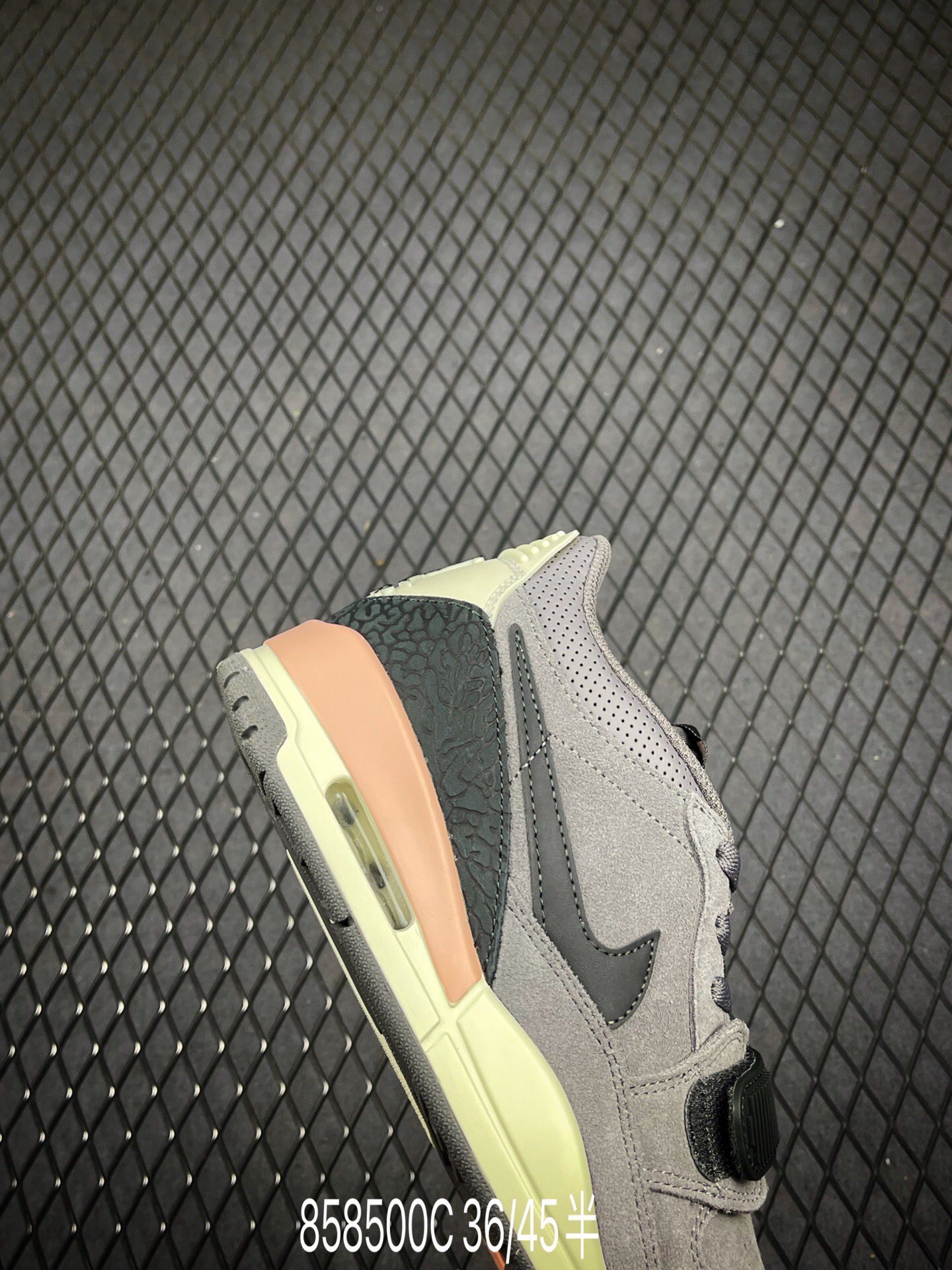 NIKE Air Jordan Legacy 312