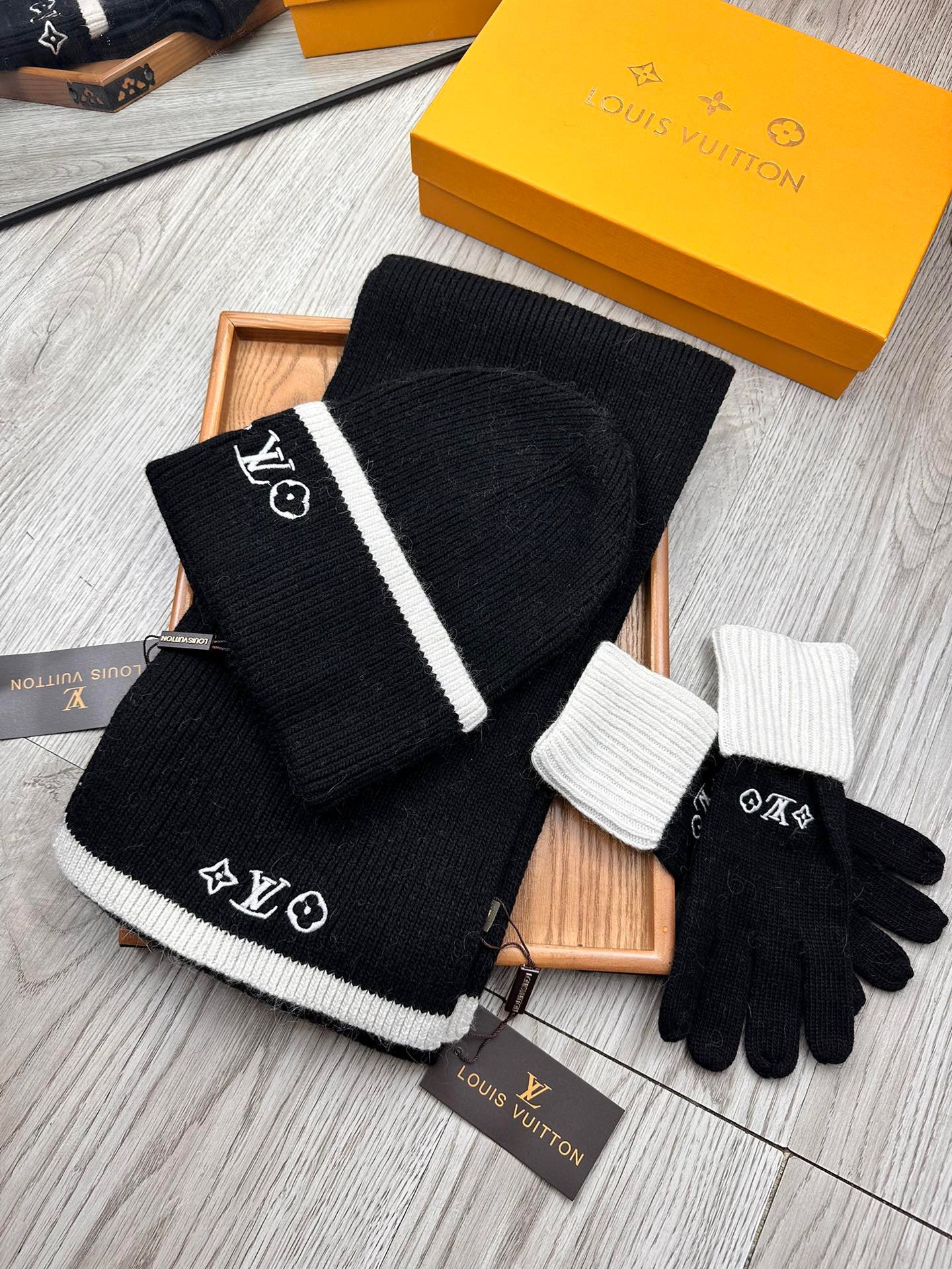 Women Men Hat+Gloves+The scarf L*V