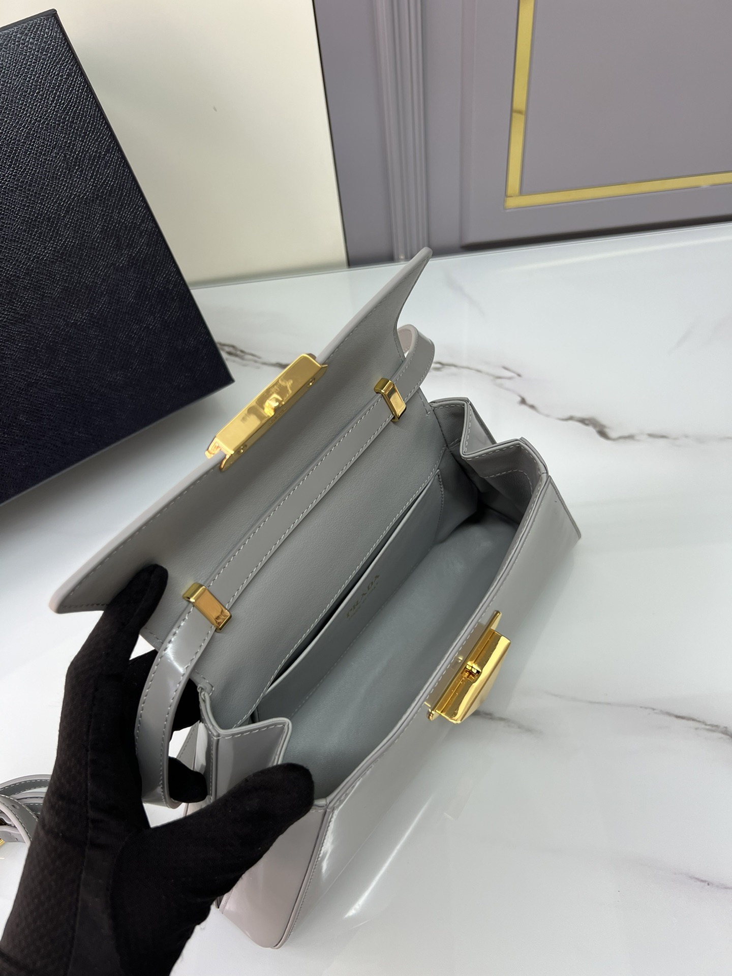 P*rada Bag Top Quality