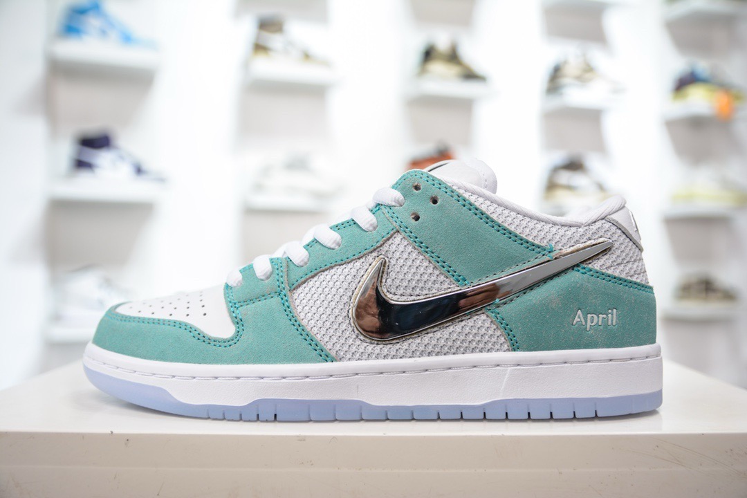 Men Women Nike SB Dunk NK SB Dunk Low April