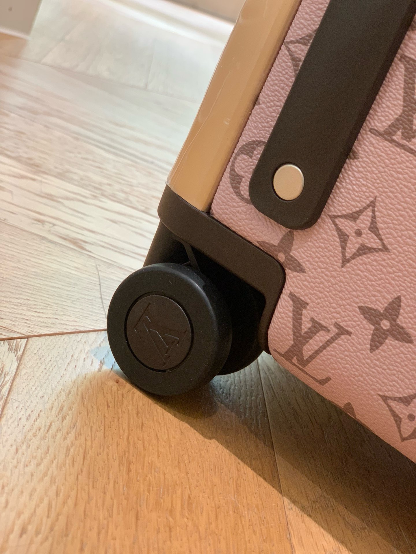 L*ouis V*uitton Luggage