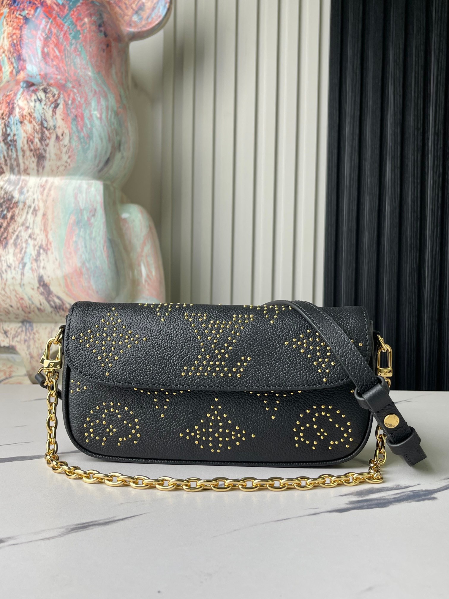 L*ouis V*uitton Top Bag