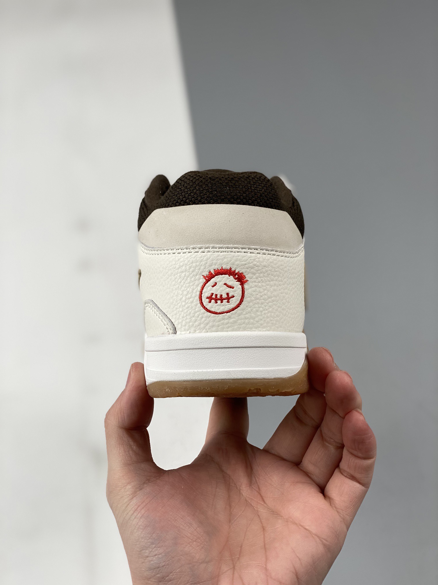 Nike Air Jordan cut the check aj