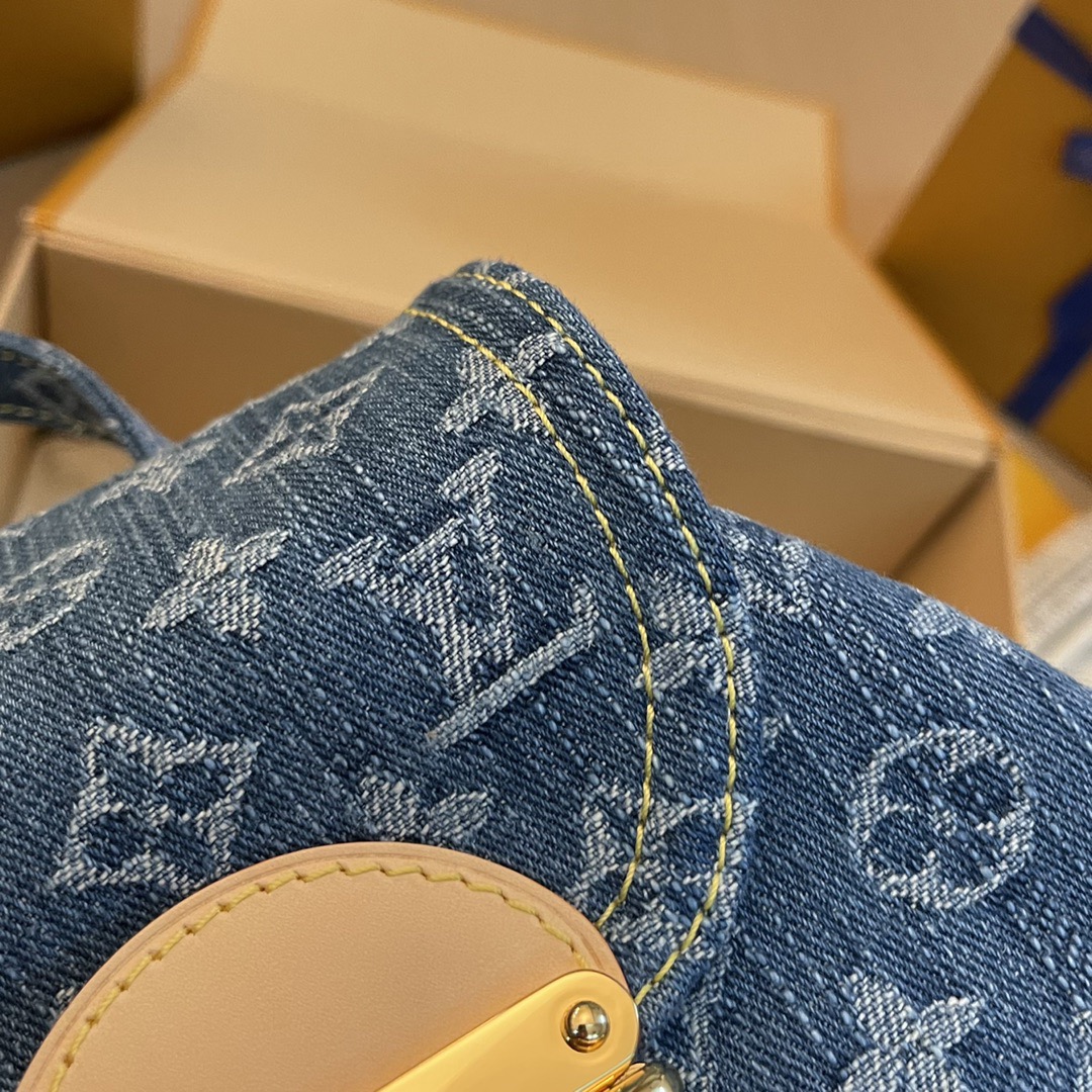 L*ouis V*uitton Top Bag