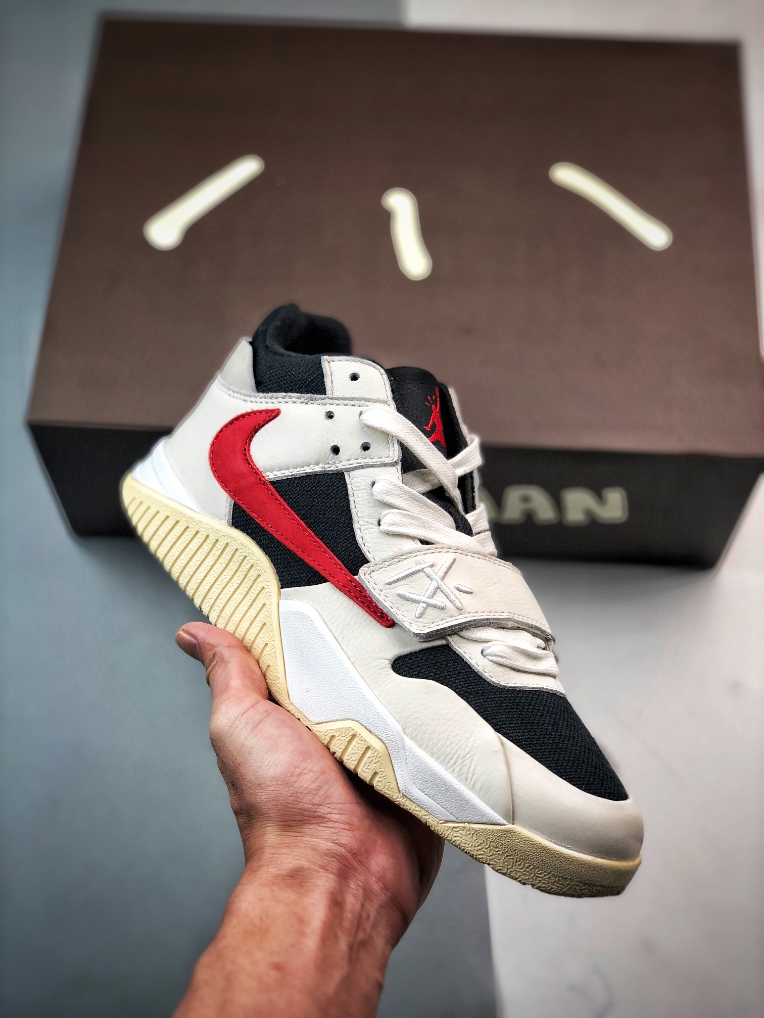 Nike Air Jordan cut the check aj