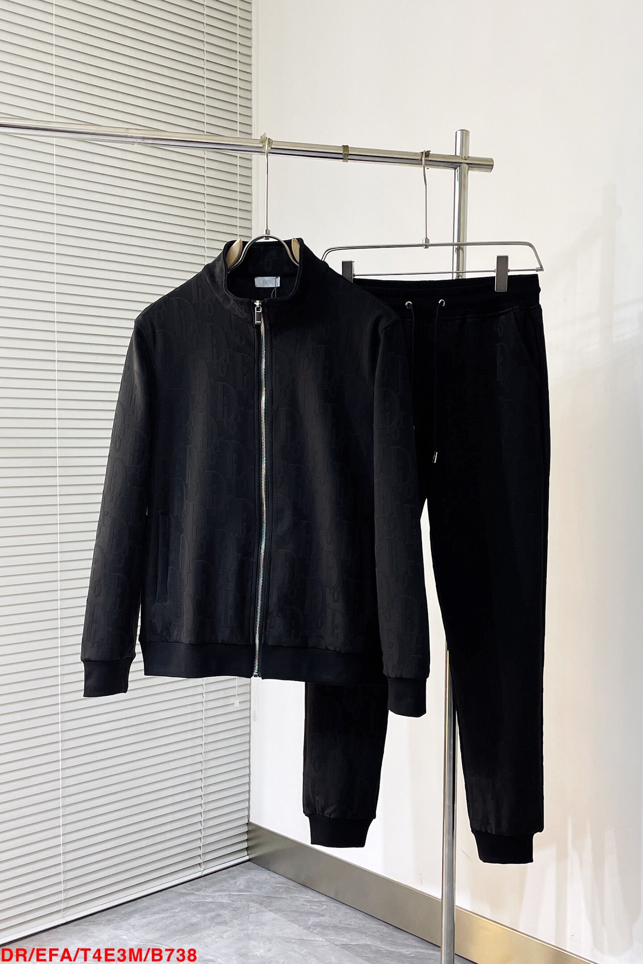 Men suits Top Quality